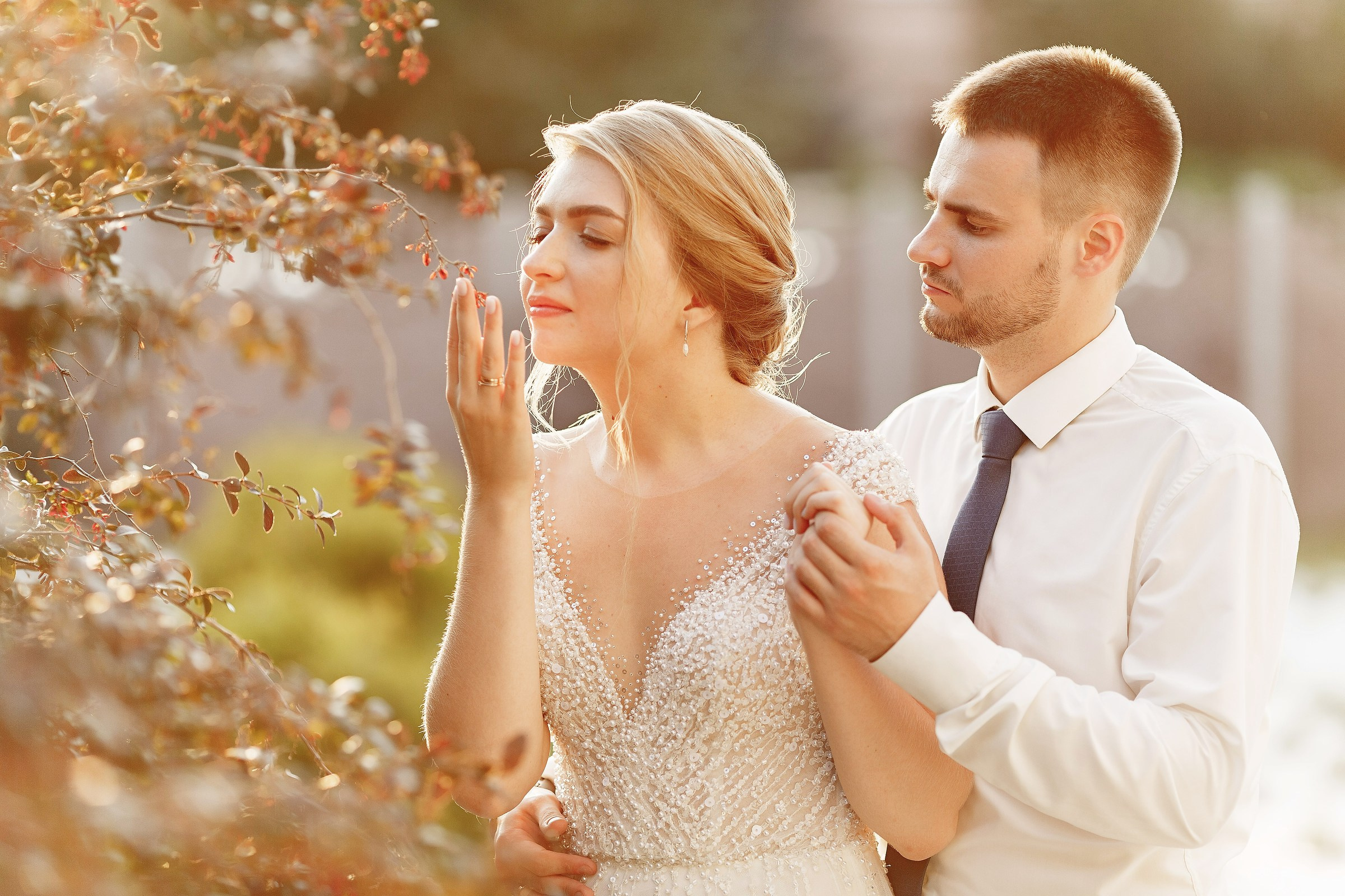 Свадебная фотосессия в парк-отеле «Озерки» (Самара) | Романтика у воды и в зелени | Профессиональный фотограф. Фотограф в Москве, Тольятти, Самаре | Ню, будуар, свадебная съемка, интерьерная съемка | Андрей Демотченко