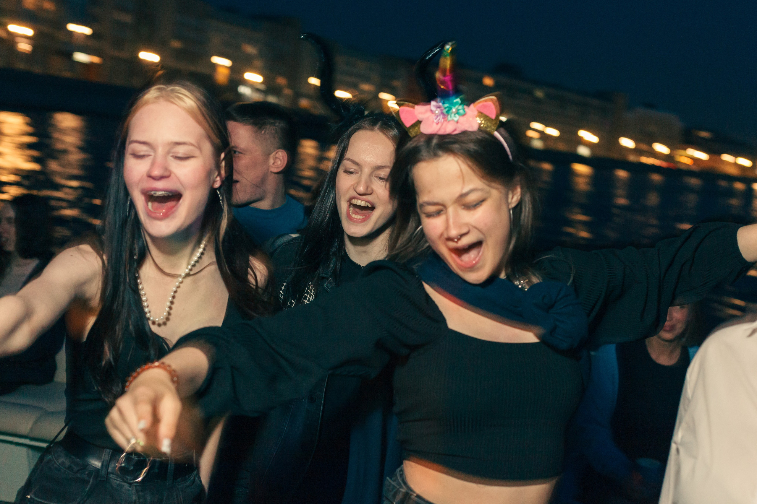 Мосты в лучах ночи. Фотограф в Санкт — Петербурге Валерий Гаухман