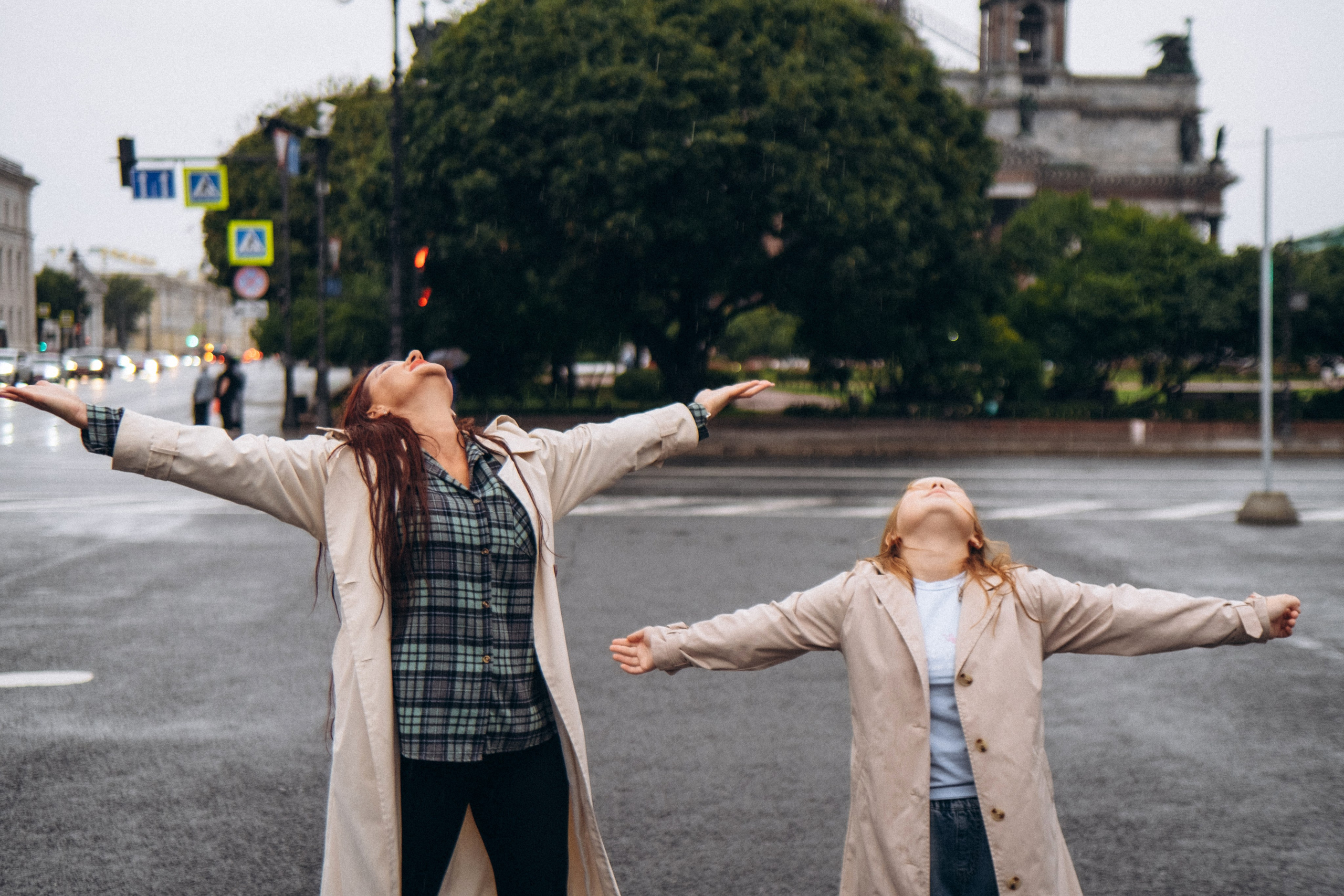 Семейная прогулочная фотосессия в Санкт-Петербурге. Фотограф в Санкт-Петербурге Кристина Брянская