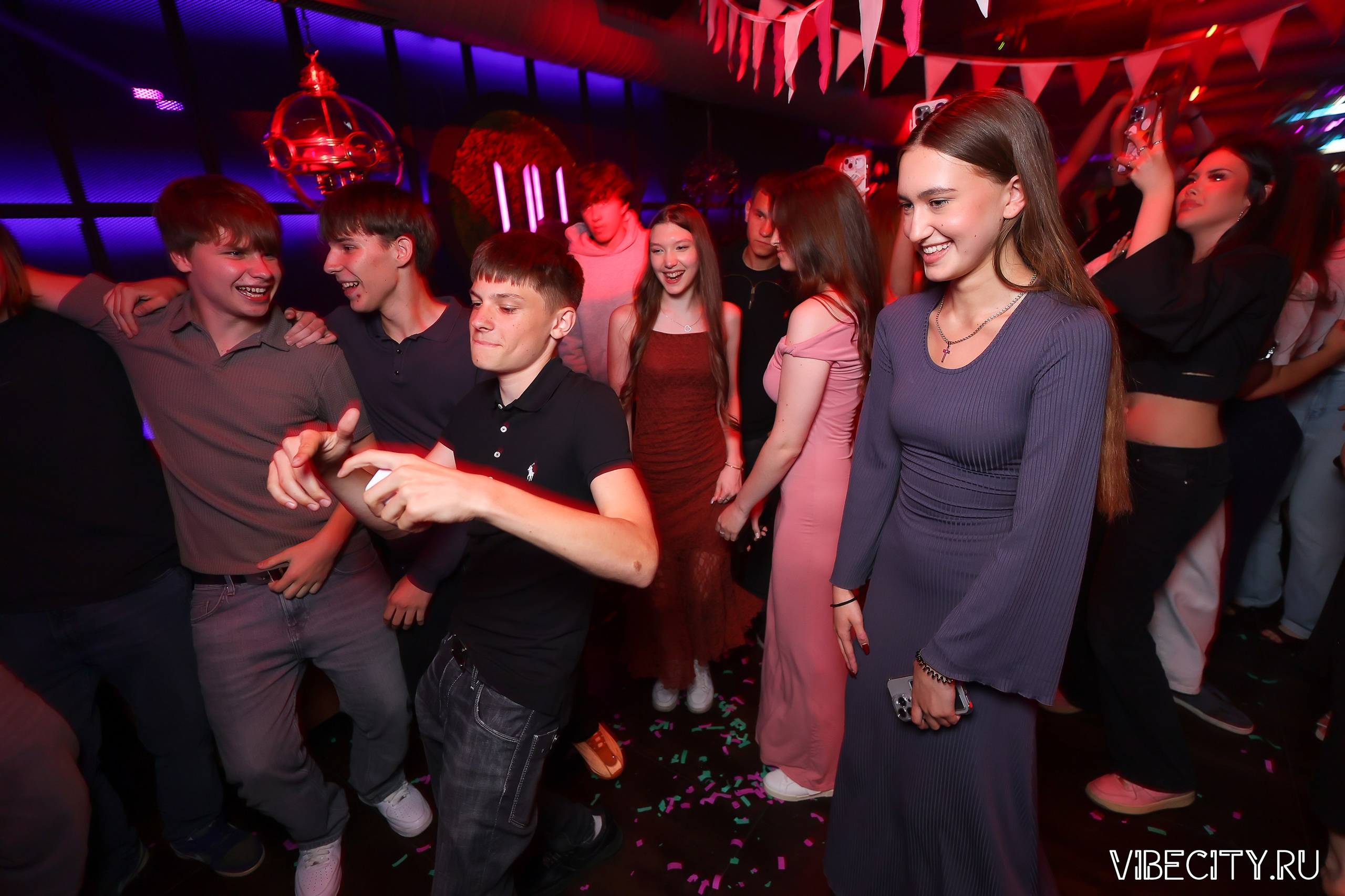 DOUBLE U. VIBECITY.RU Вайб Сити Ру Фоторепортажи Фотоотчеты Калининград