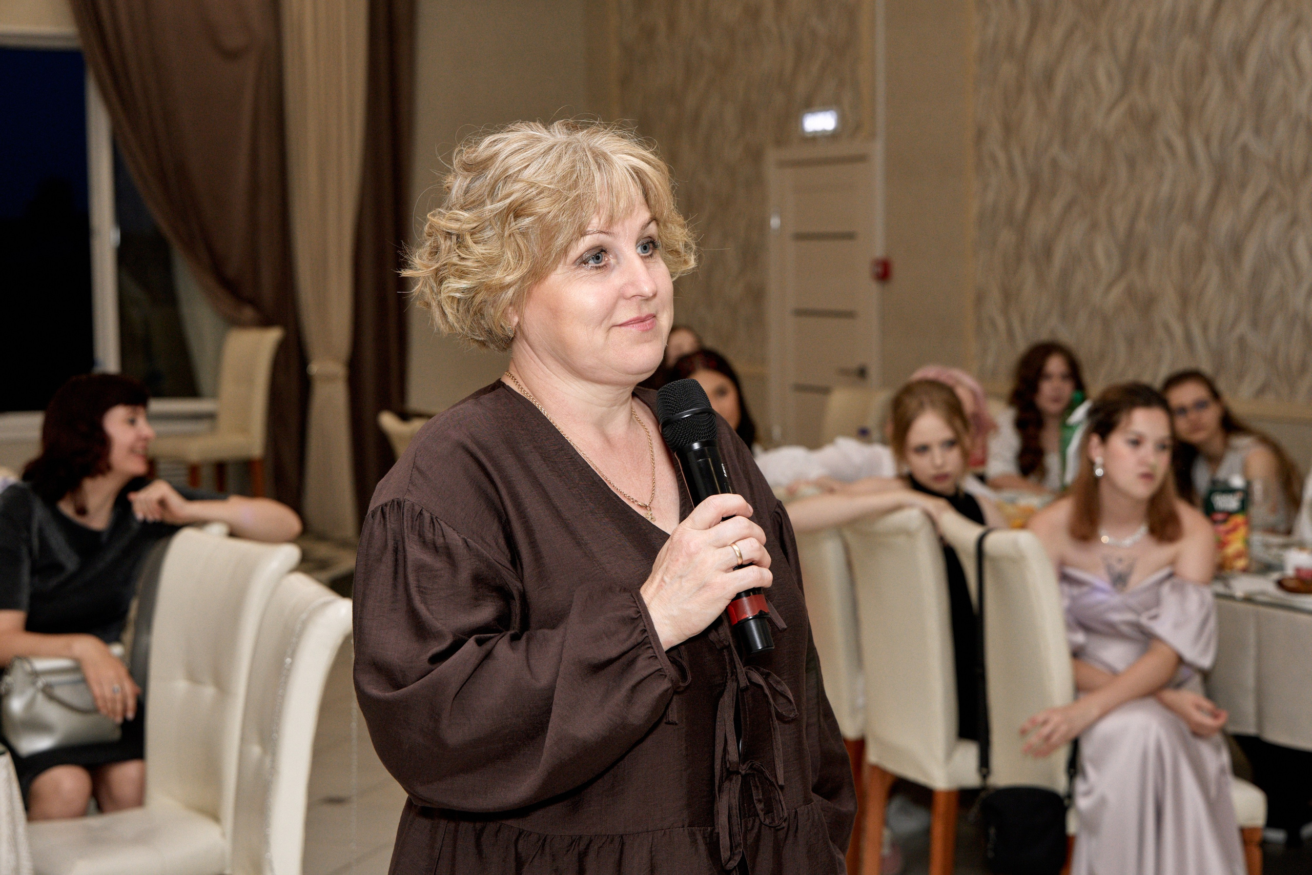 Фотограф на выпускной — репортажная съёмка 2025. Фотограф Нижний Новгород Мария Китаева