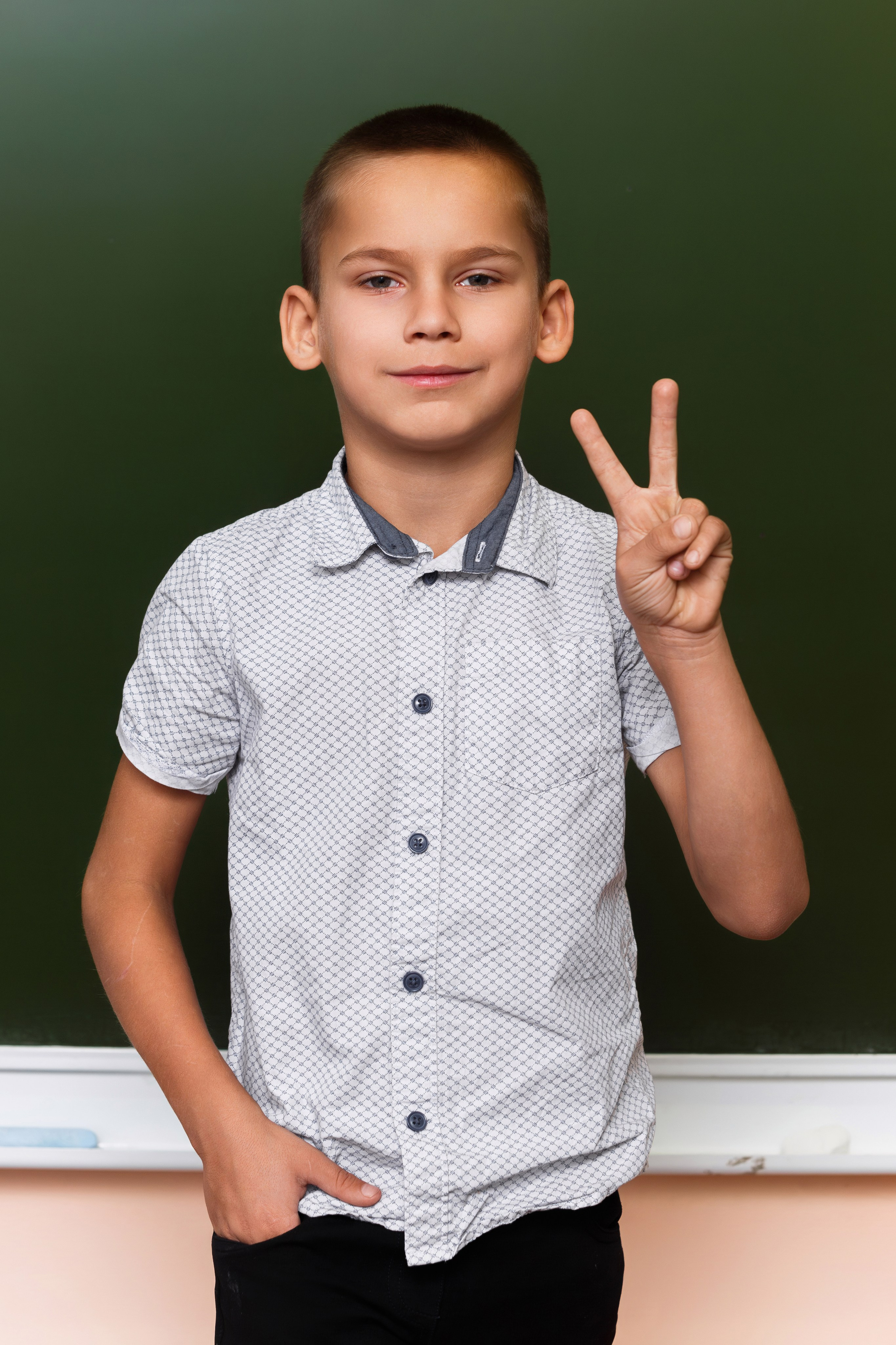 СЪЕМКА ПОРТРЕТОВ ПЕРВОКЛАССНИКОВ В КЛАССЕ. ТВОЙ АЛЬБОМ / ТВОИ ПРАВИЛА