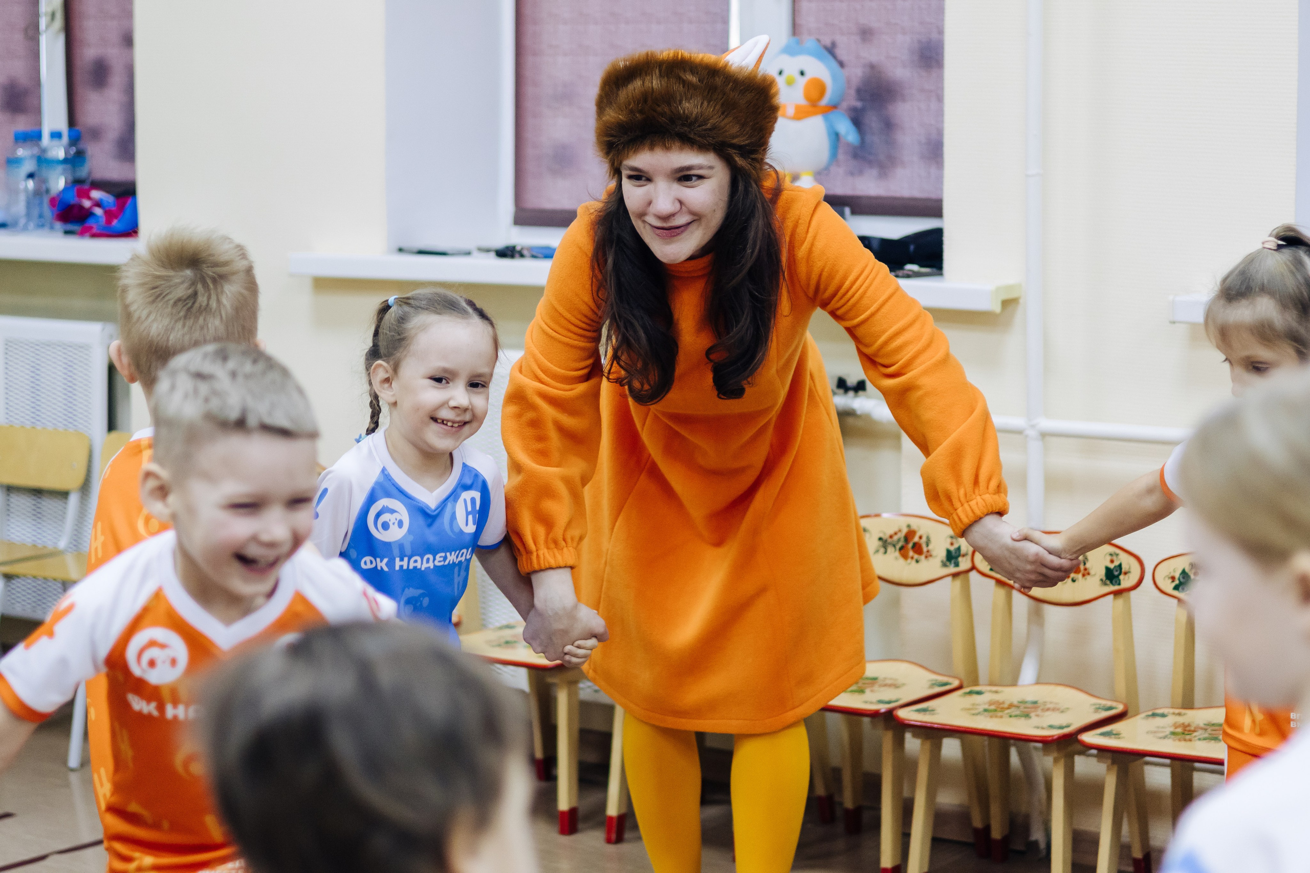 Фотосессия с кубком в детских садах г. Магнитогорска. Денис Прохоров Фотограф в г. Магнитогорск