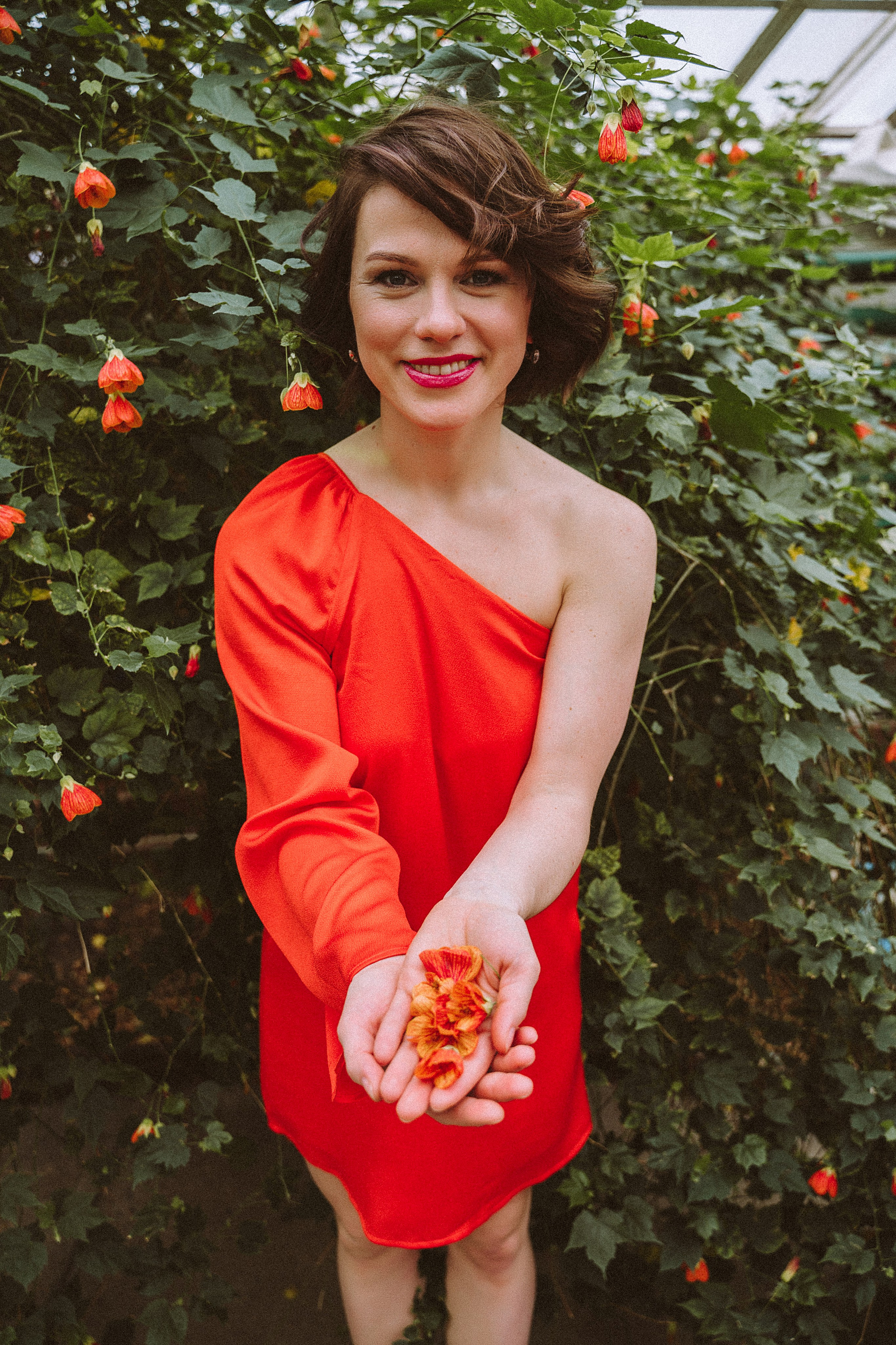 Анастасия ботанический сад. Свадебный фотограф Юлия Копылова