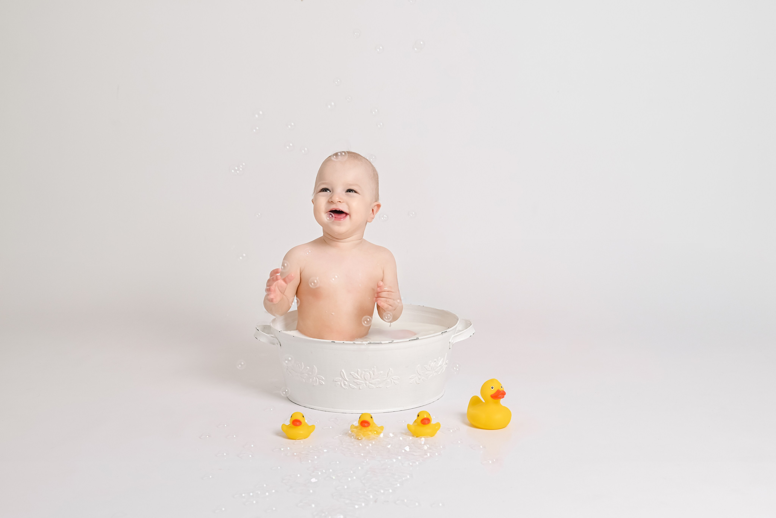 Паше 1 годик. Фотограф новорожденных в Норильске Виктория Шагалиева