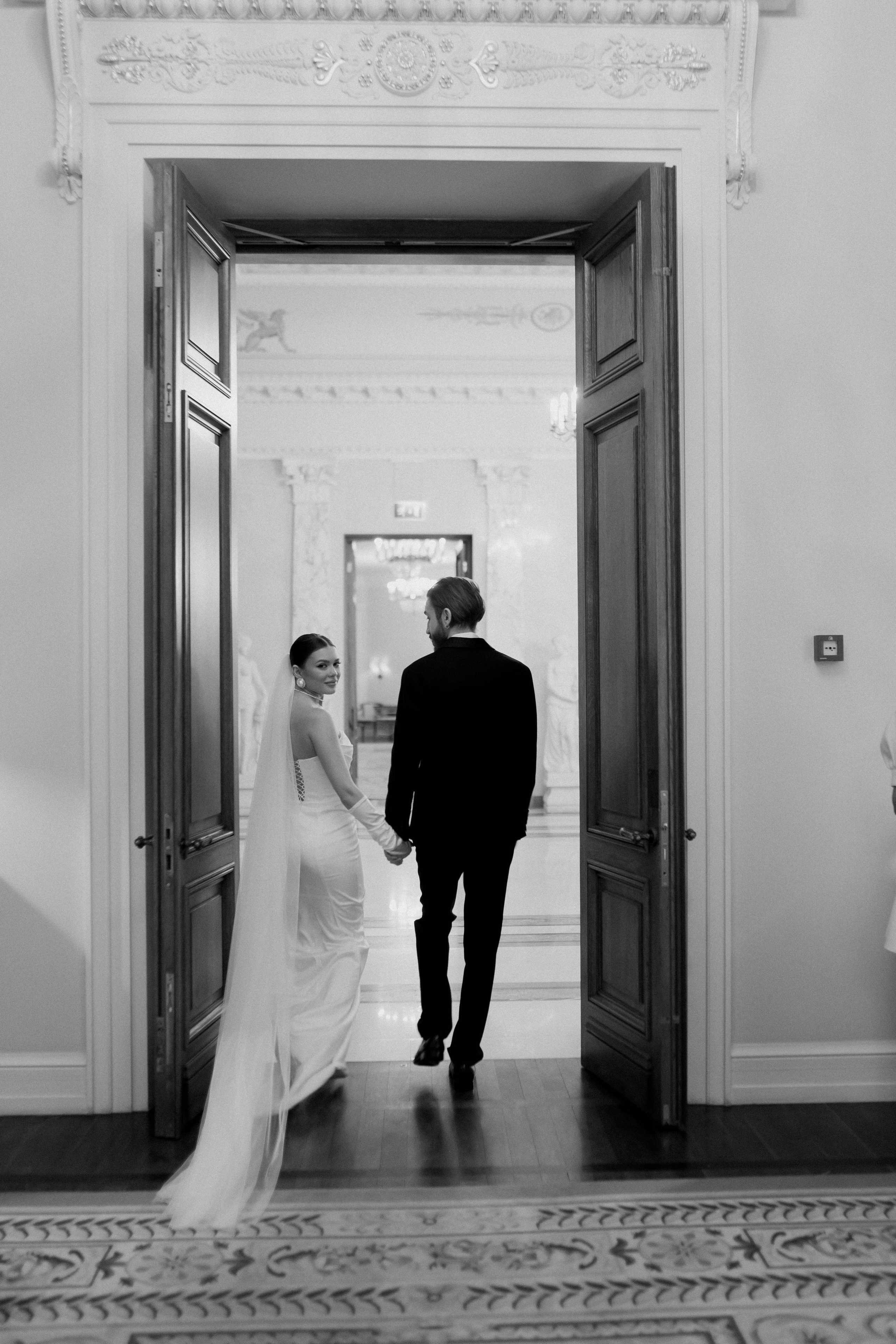 ···. Свадебный фотограф в Санкт-Петербурге Александра Чукавина