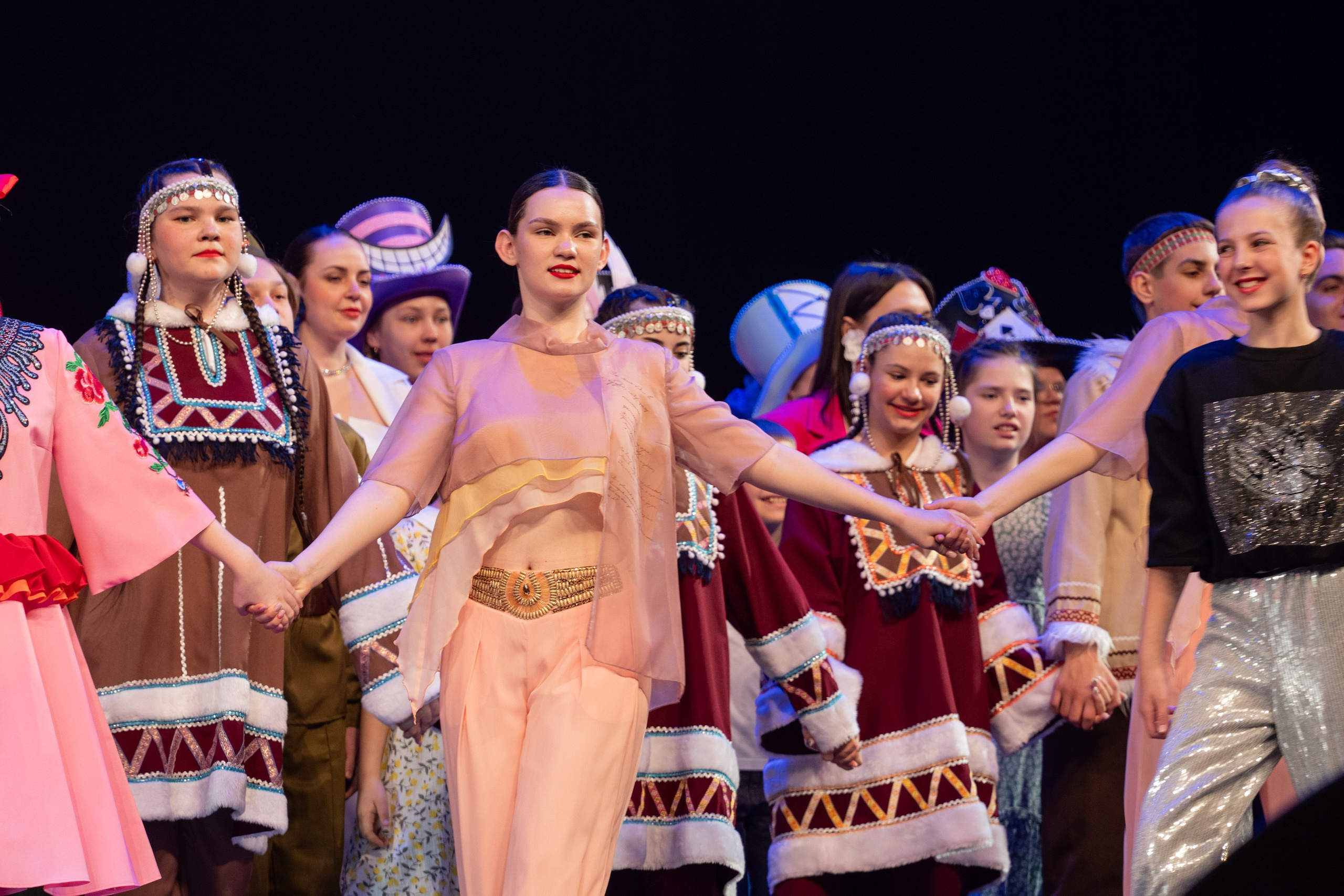 16 мая, г. Москва, Кремль, Концерт. Золотое яблочко