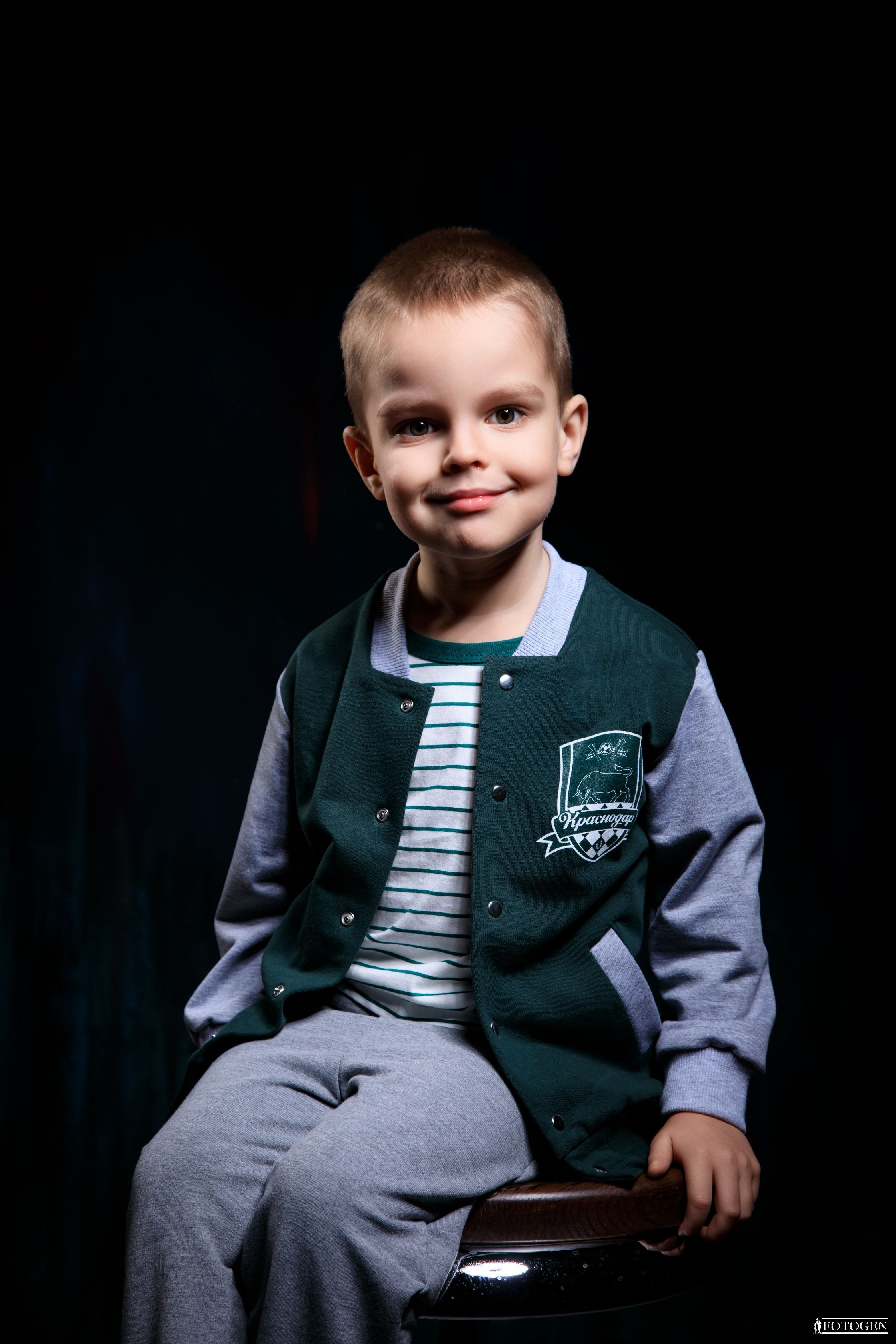 Фотосессия Мальчиков до 6 лет в Студии — Fotogen. Интерьерная фотостудия FOTOGEN г. Краснодар