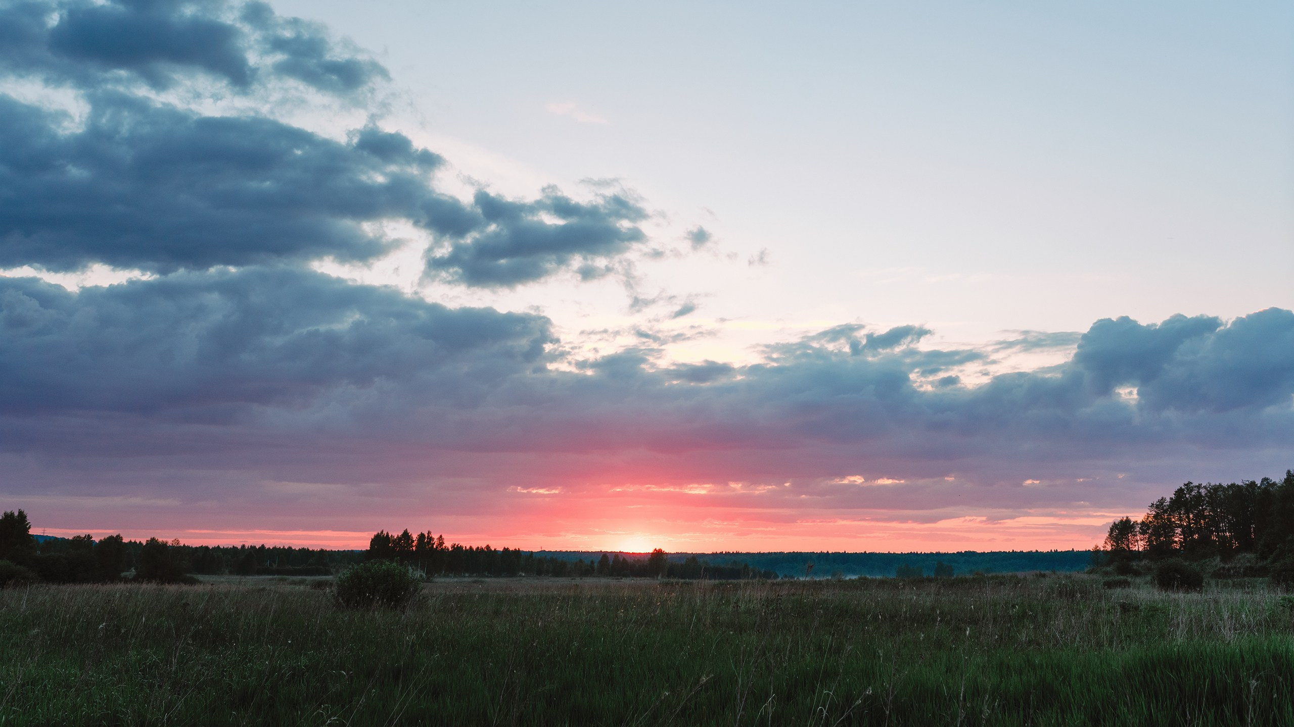 Алый закат. Komonev