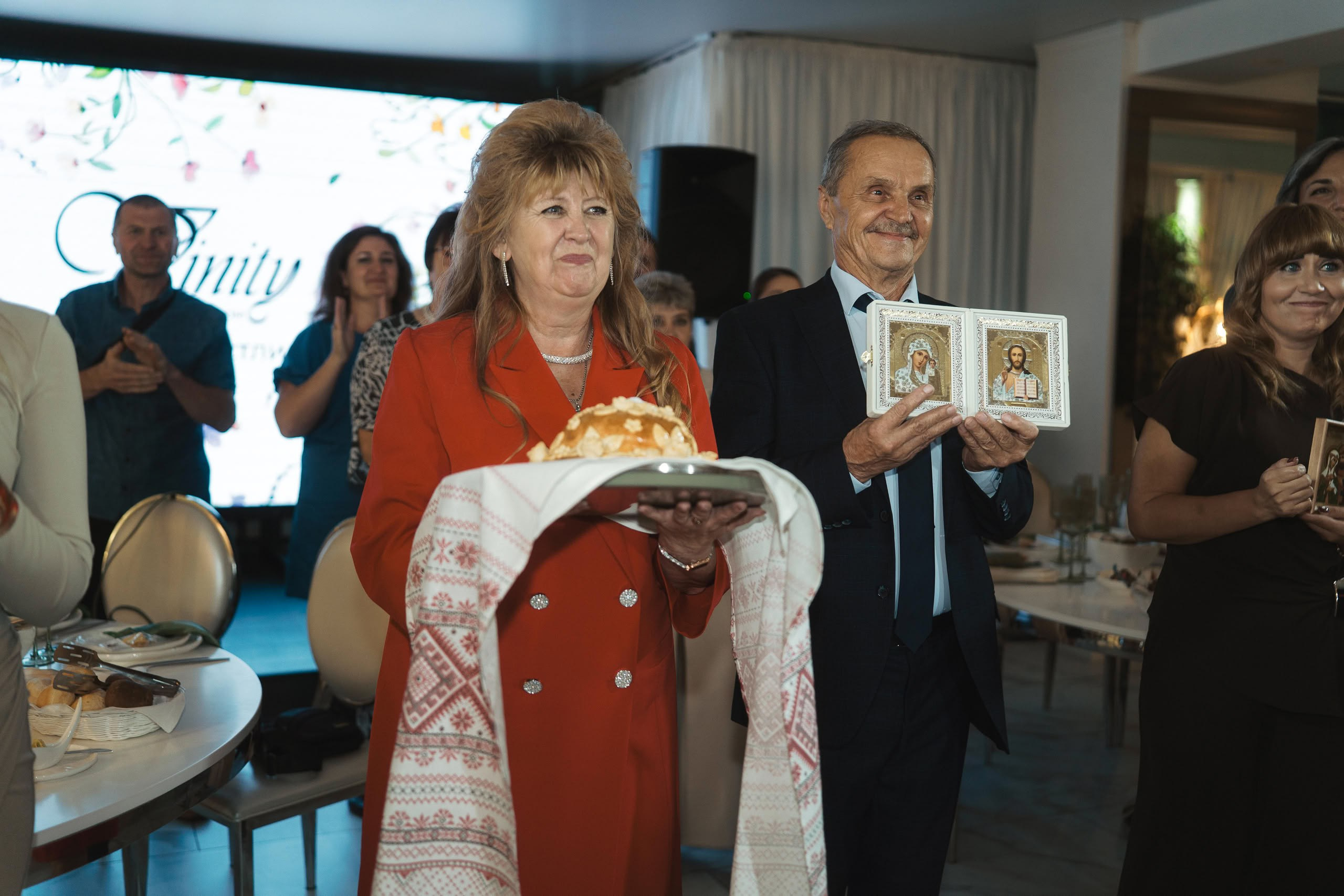 Василий и Марина — свадебный день в Петербурге. Свадебный фотограф Дмитрий Родионов — Санкт-Петербург и Ленинградская область