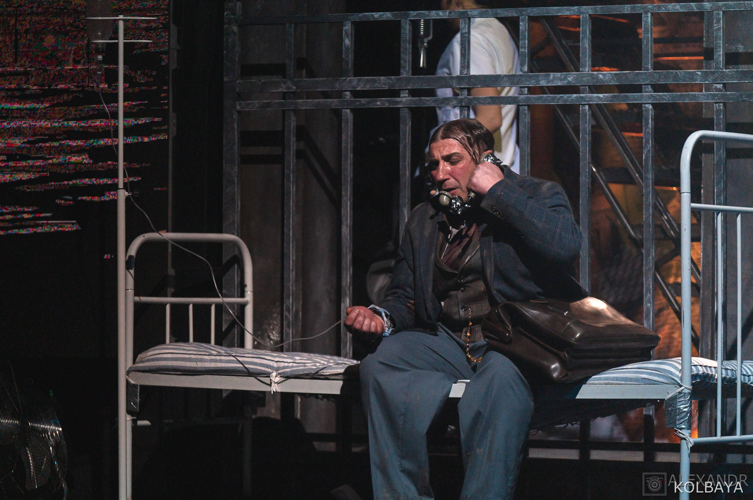 Фотографии со спектакля «Однажды в городе N». Концертный и театральный репортажный фотограф в Москве Александр Колбая