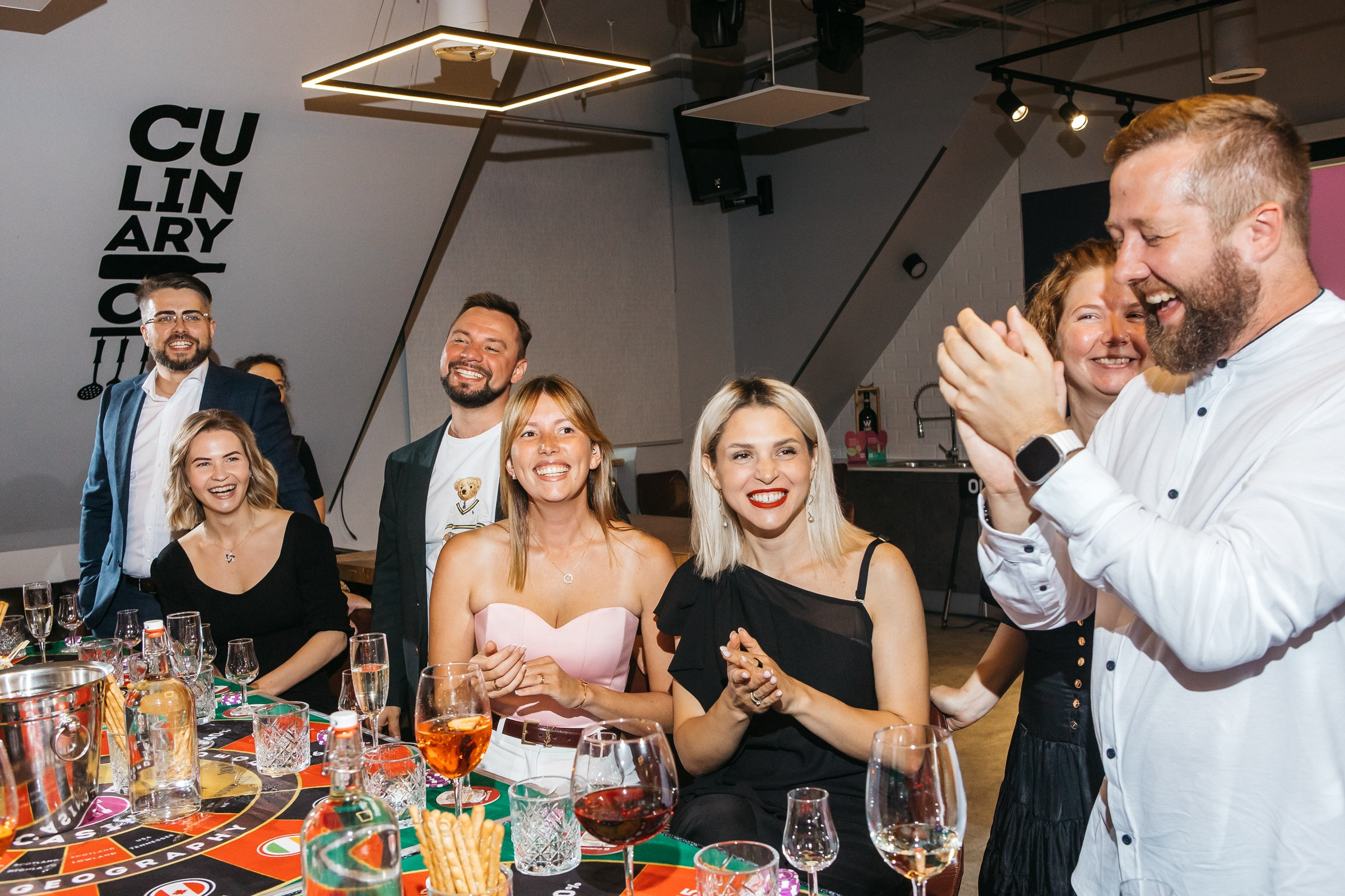 Позитивный репортажный фотограф на День Рождение, юбилей Питер