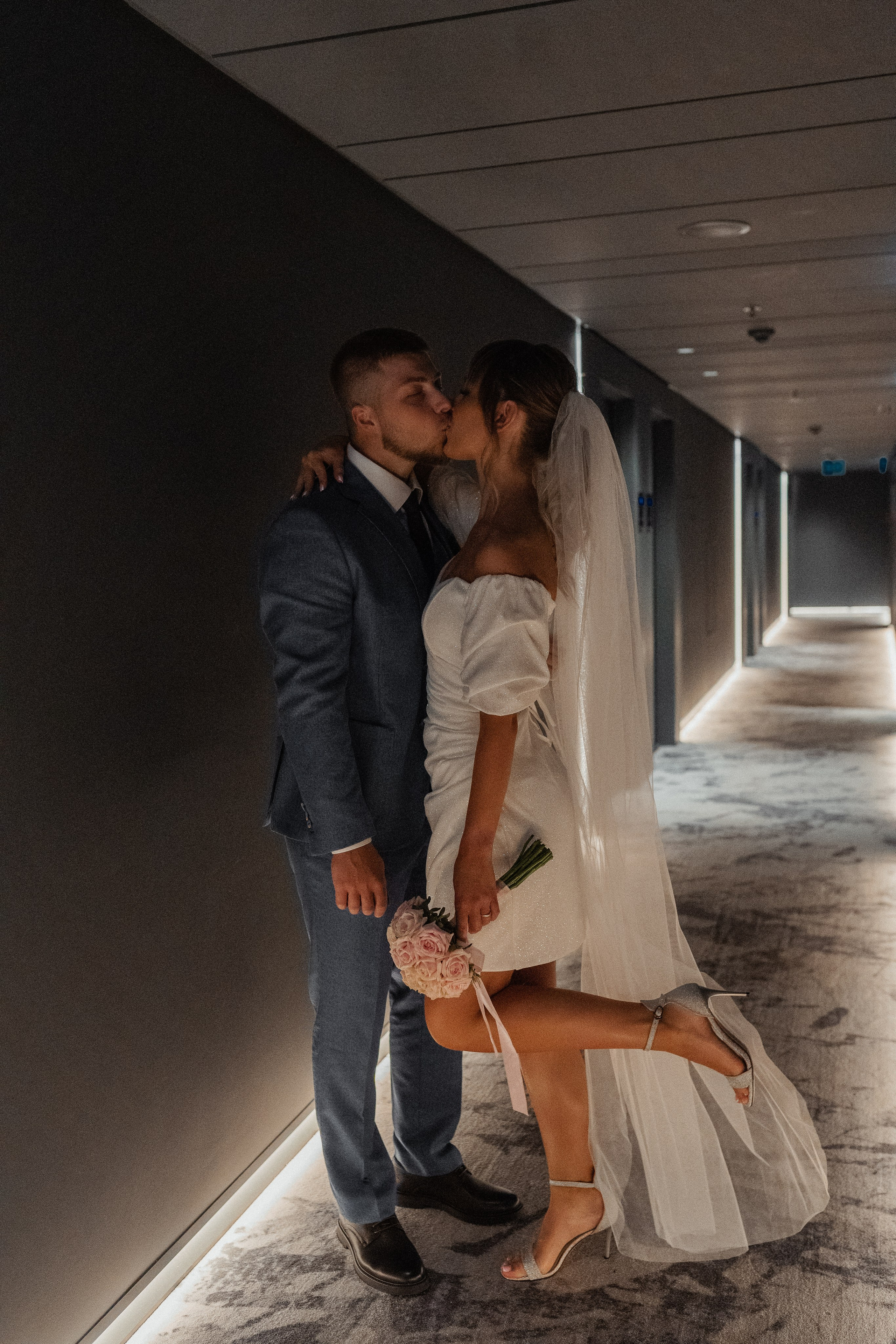 Артем и Анастасия, Mariott Taganskaya. Свадебный фотограф в Москве Анна Полушина