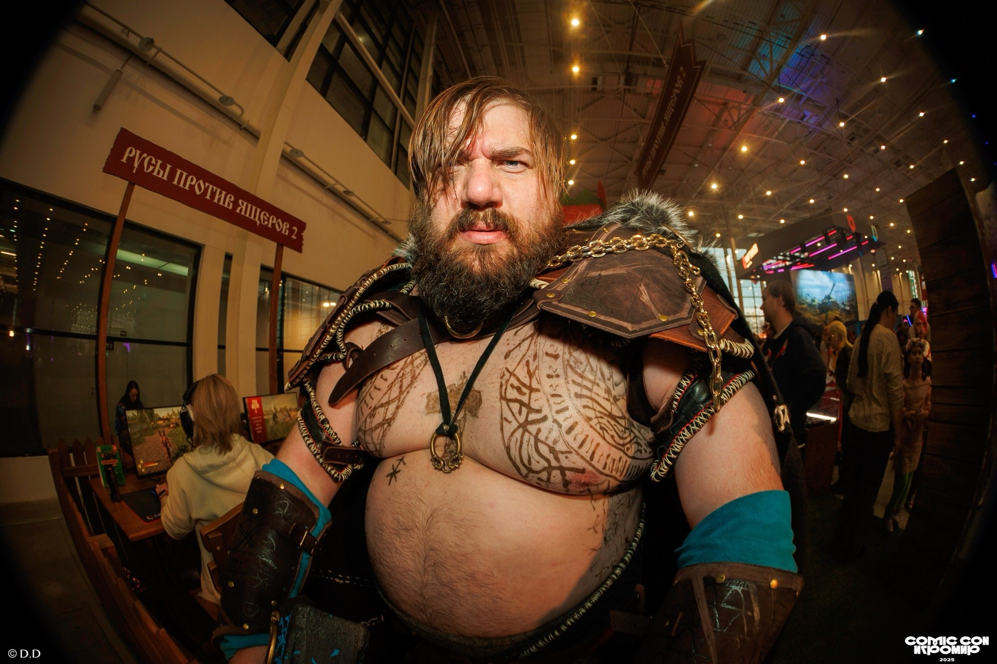 Comic Con Игромир 2025. Различные мероприятия и просто фотографии людей