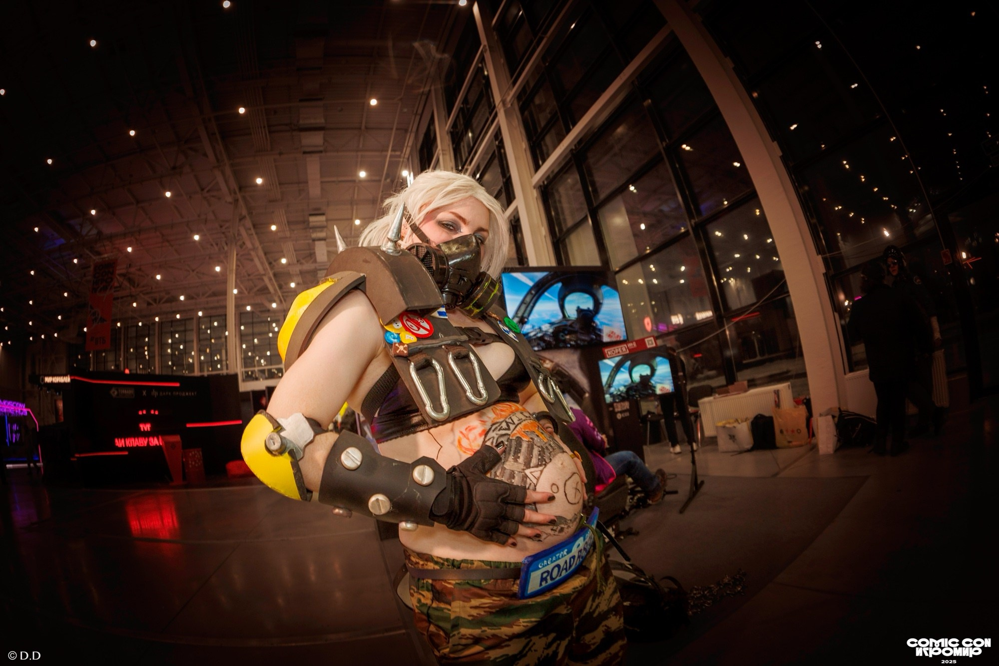 Comic Con Игромир 2025. Различные мероприятия и просто фотографии людей