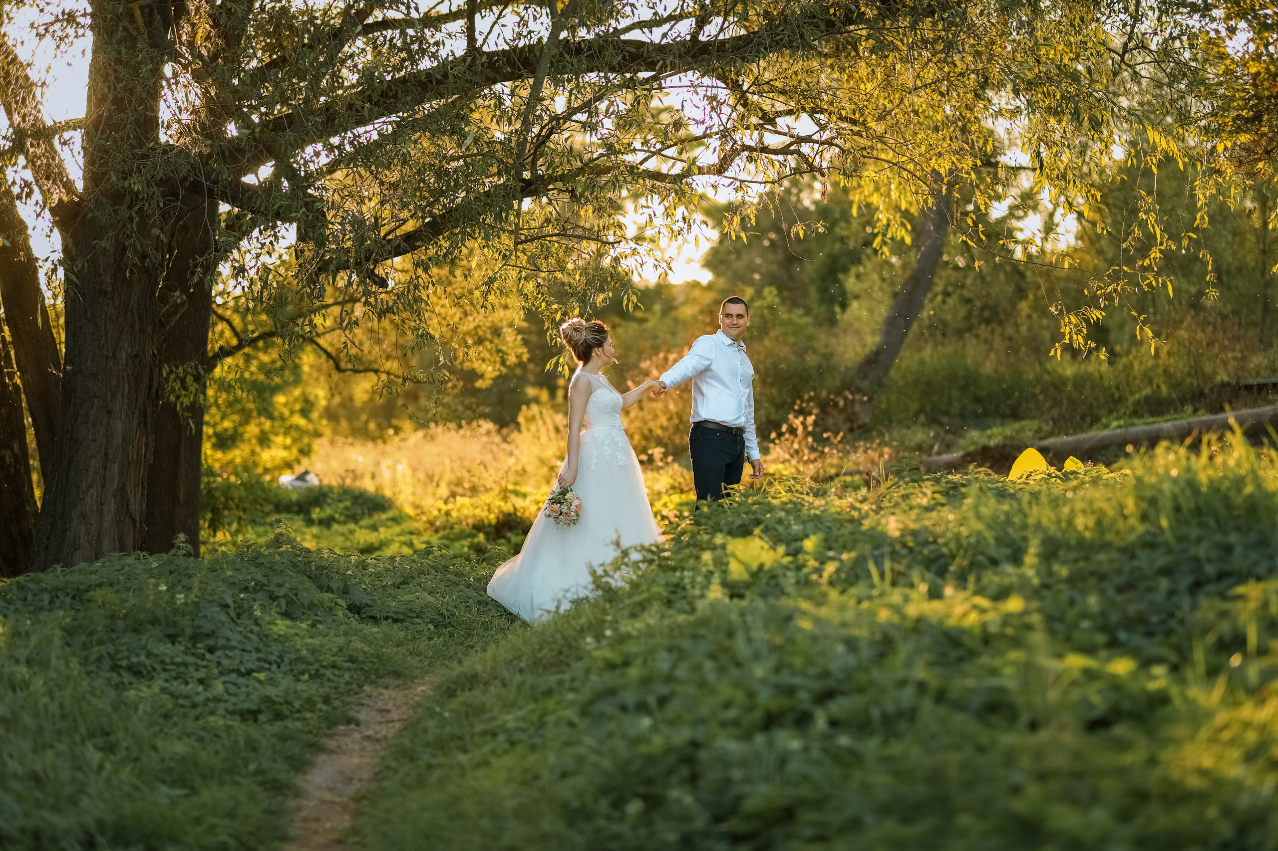 Свадебная прогулка для Олеси и Дениса. Женский семейный фотограф Тула Москва Захарова Анна