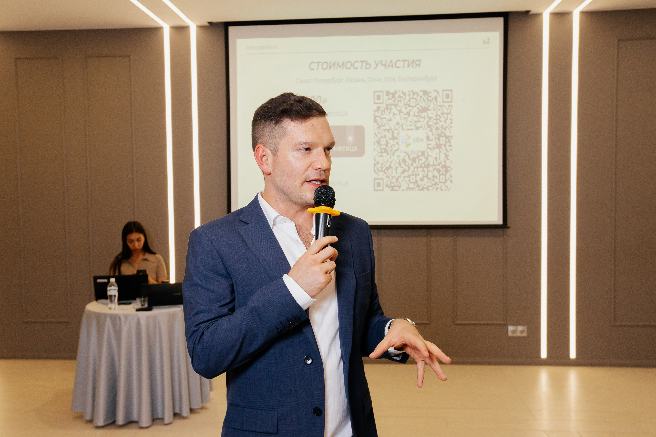 Высоцкий «Клуб строителей». Репортажный и портретный фотограф в Екатеринбурге Гизатуллин Марат