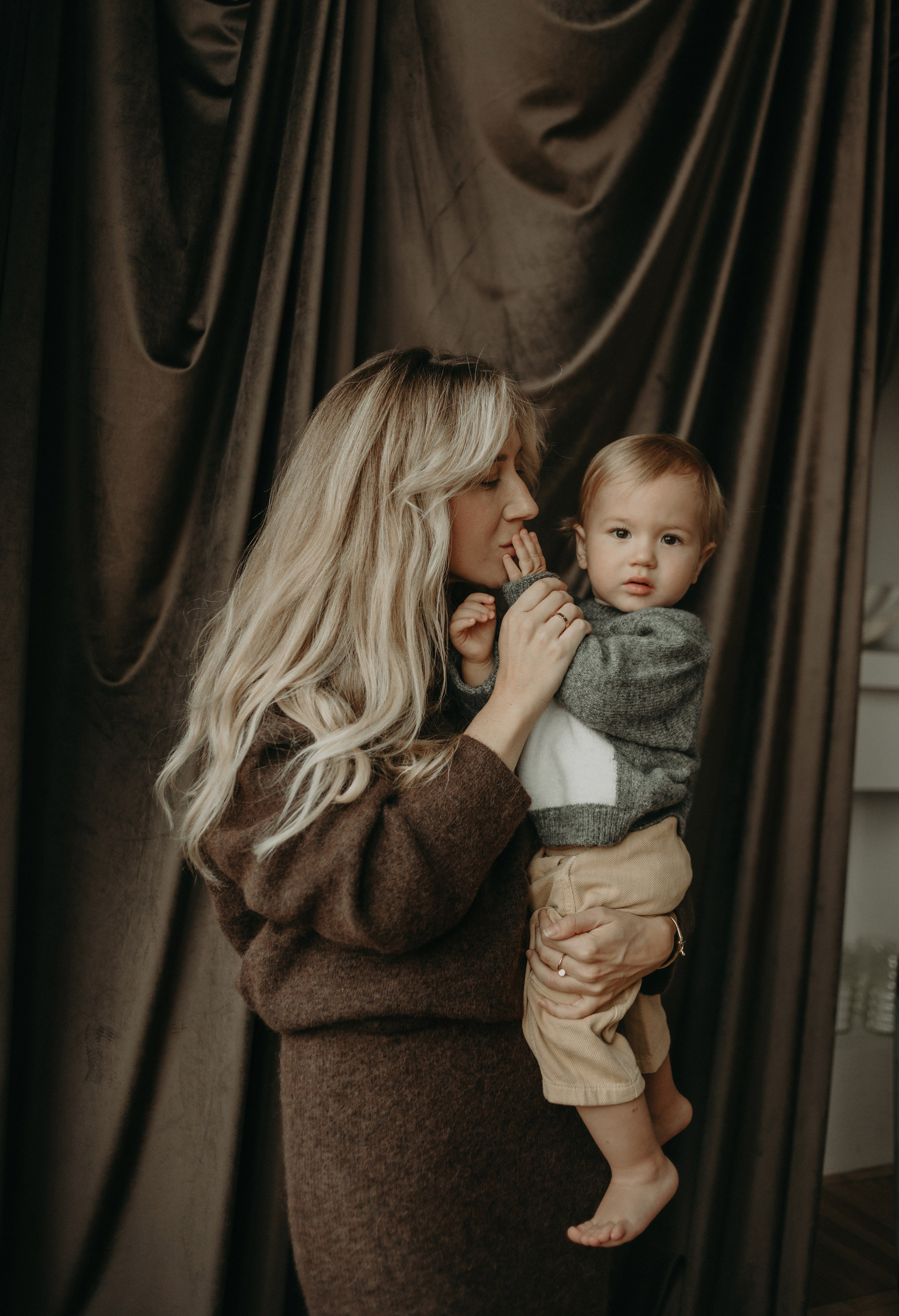 Новогодние фотографии 2024\2025 году, короткие сьемки. Фотограф в Краснодаре Евгения Михаевич