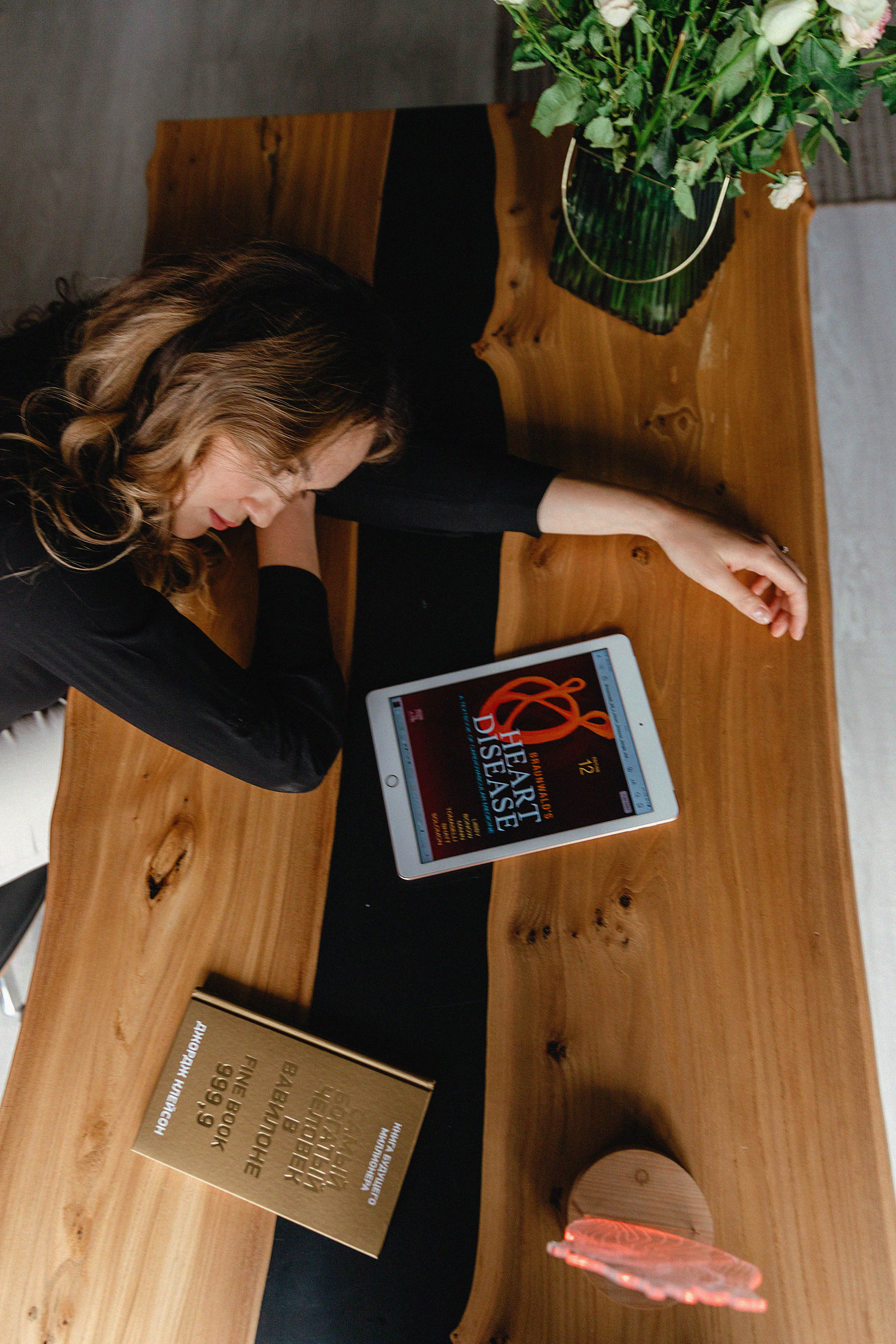 Фотосессия Раушан в фотостудии LightHub. Свадебный, семейный и портретный фотограф в Алматы, Костанай