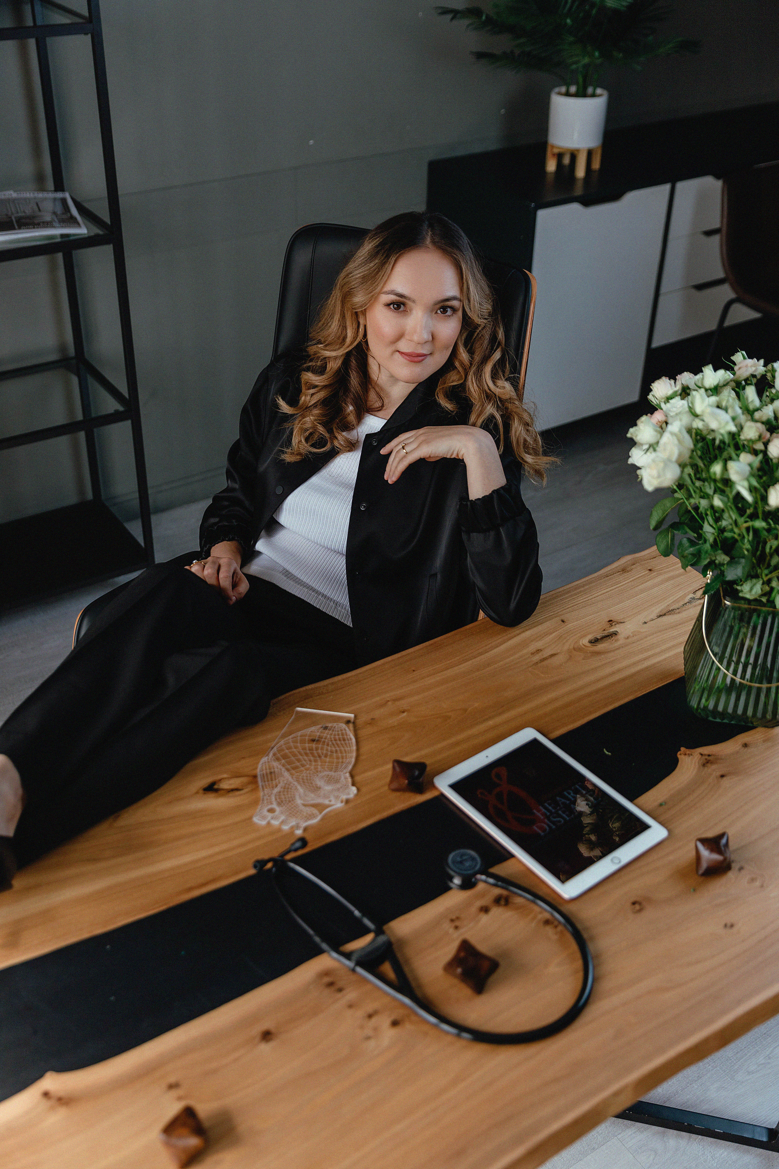 Фотосессия Раушан в фотостудии LightHub. Свадебный, семейный и портретный фотограф в Алматы, Костанай