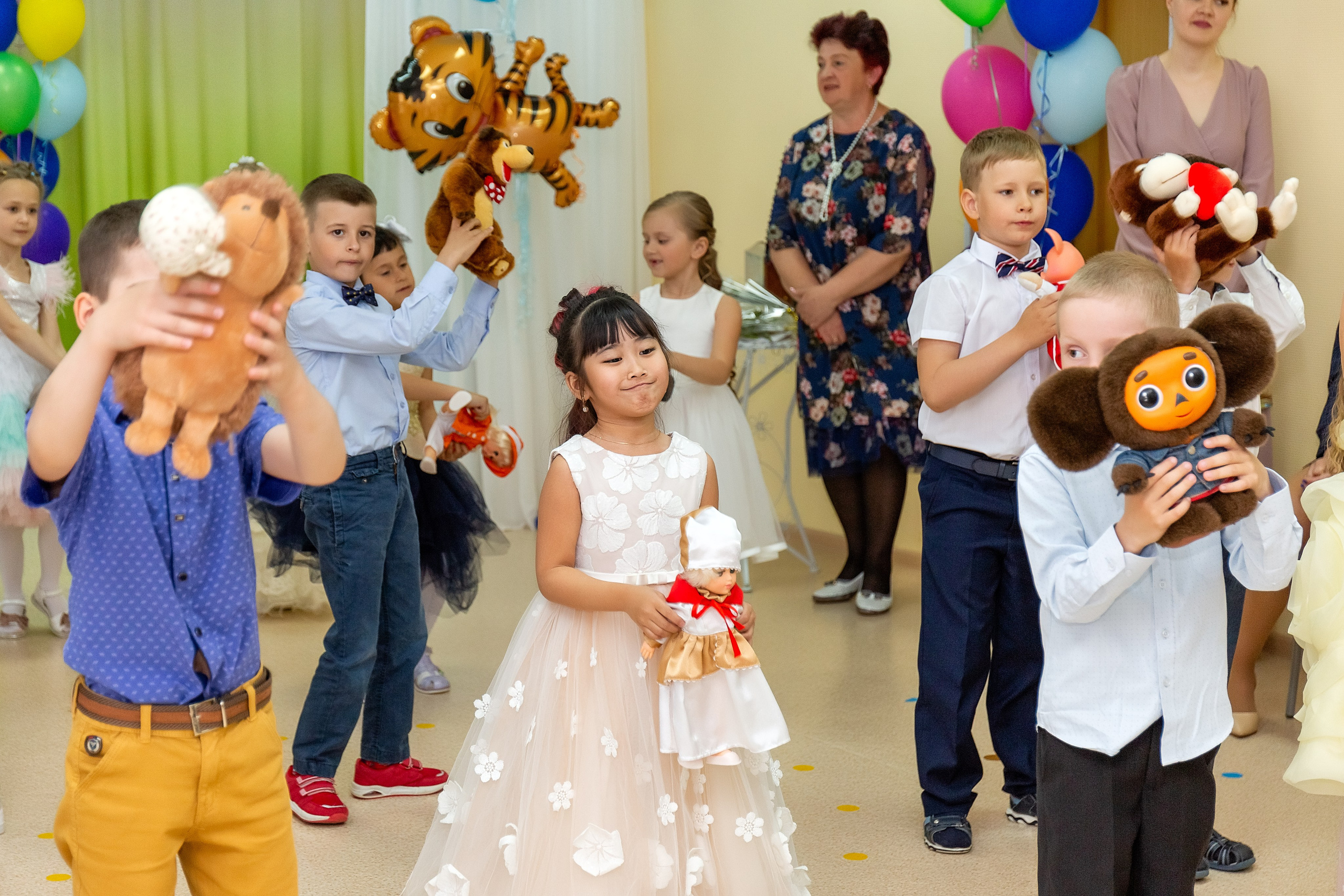 Выпускной. Детский сад «Тигрёнок». Стильный выпускной альбом Владивосток фотограф Вероника Мигачева