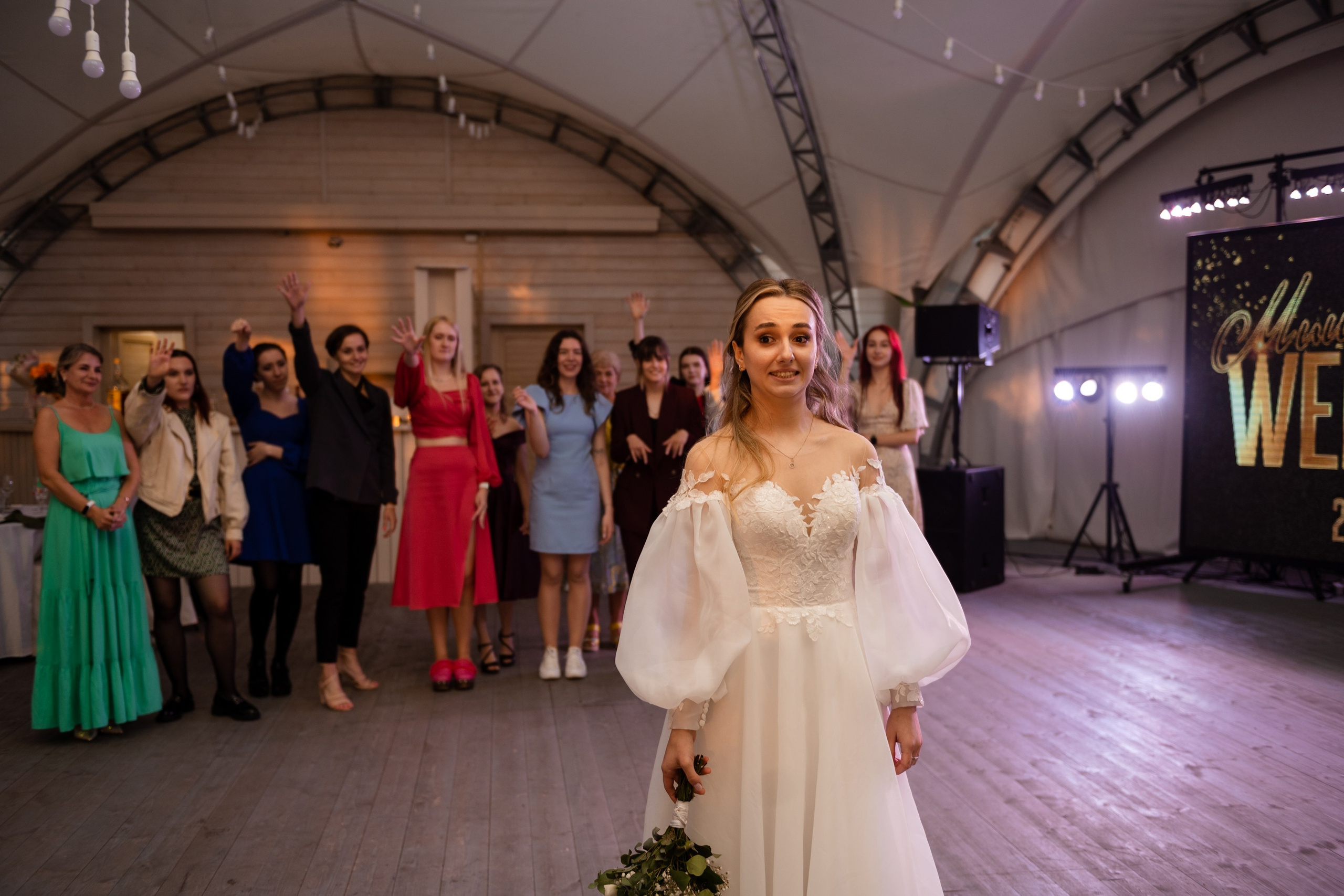 Весь день под дождем, вечером закат на озере. Свадебный и семейный фотограф София Невская