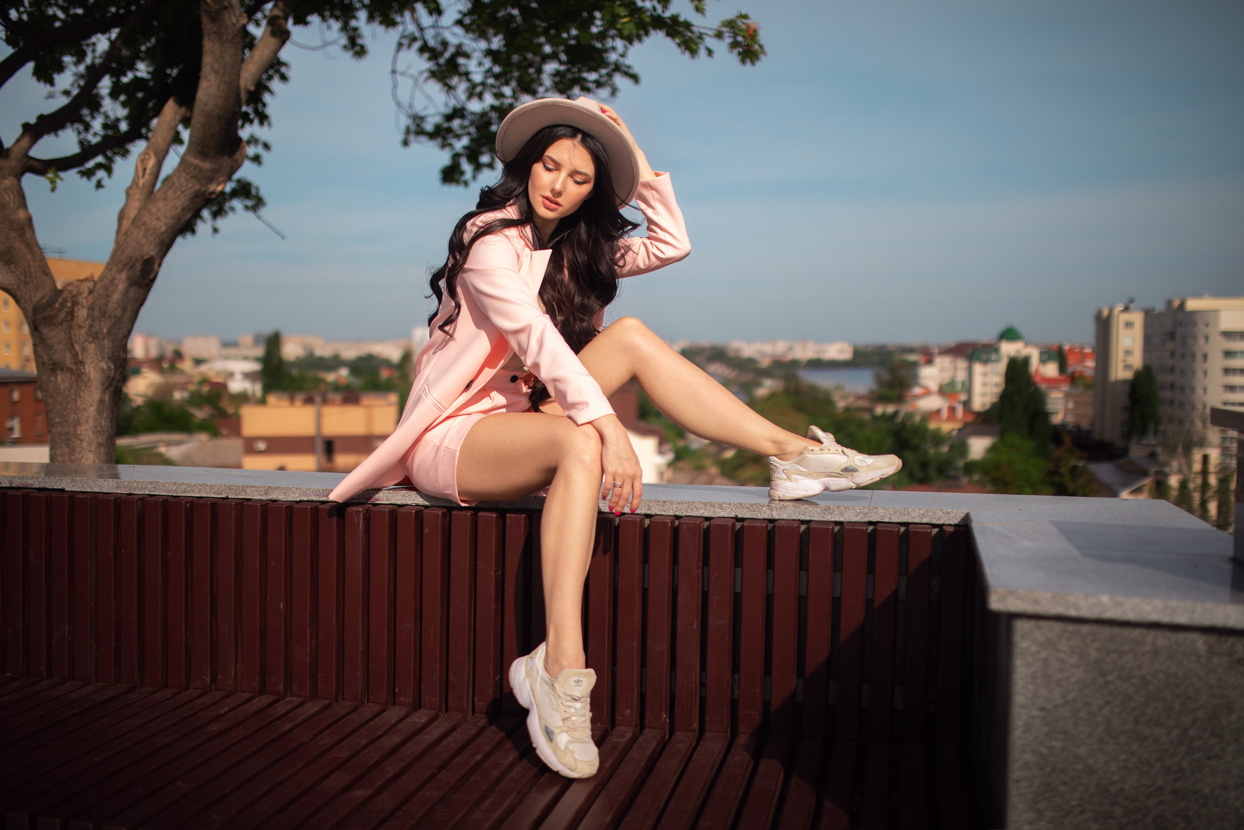 Фотосет с Кристиной в студии на циклораме и на улице города в формате для «себя»