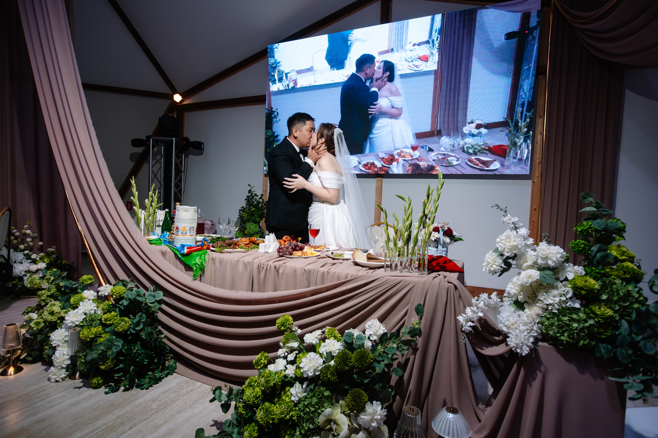 Свадьба Мергена и Алтаны. Свадебный и семейный фотограф в Элисте Лиджик Сарлов