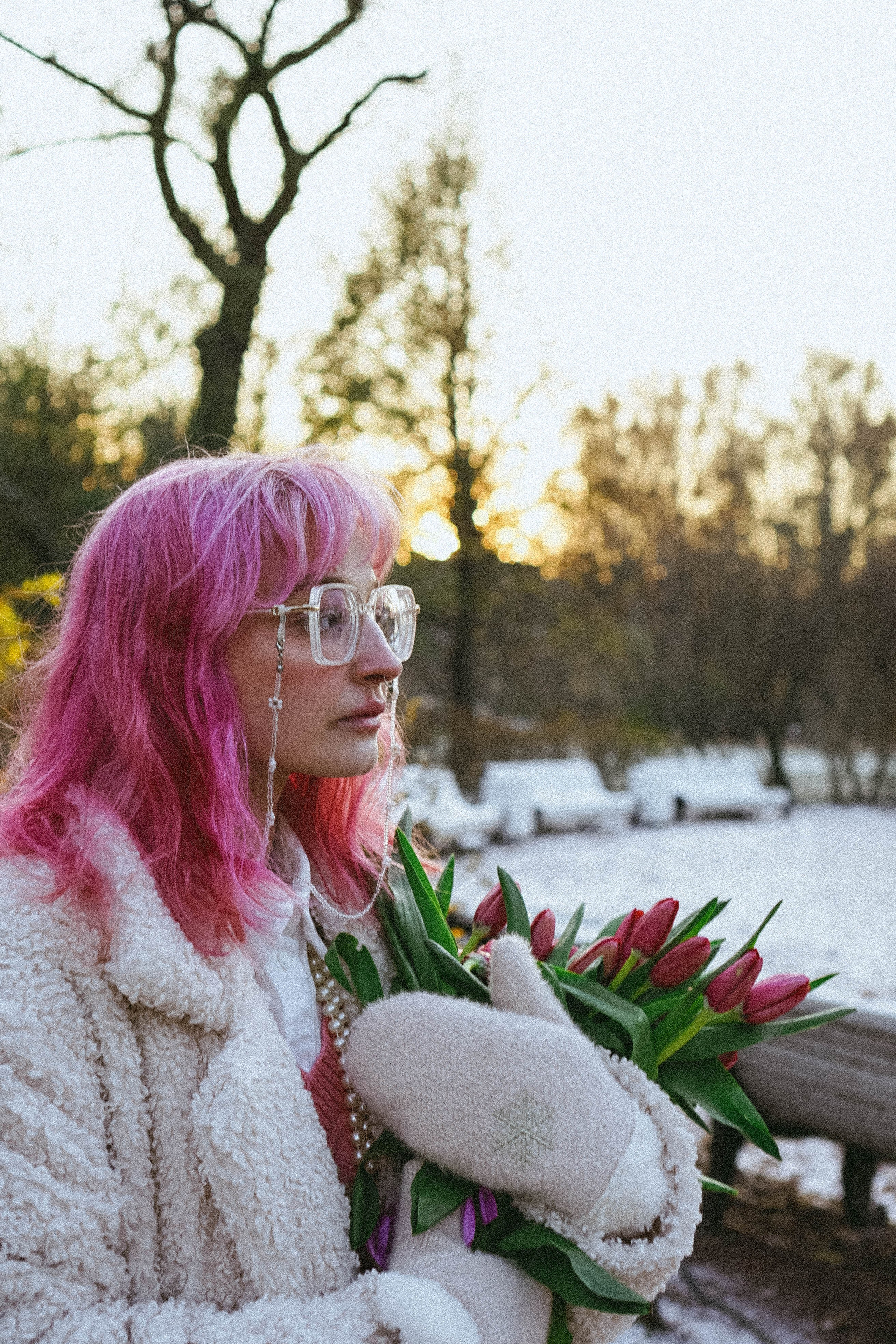 Прогулочная фотосессия с тюльпанами. Профессиональный фотограф, Санкт-Петербург — Виктория Богомолова