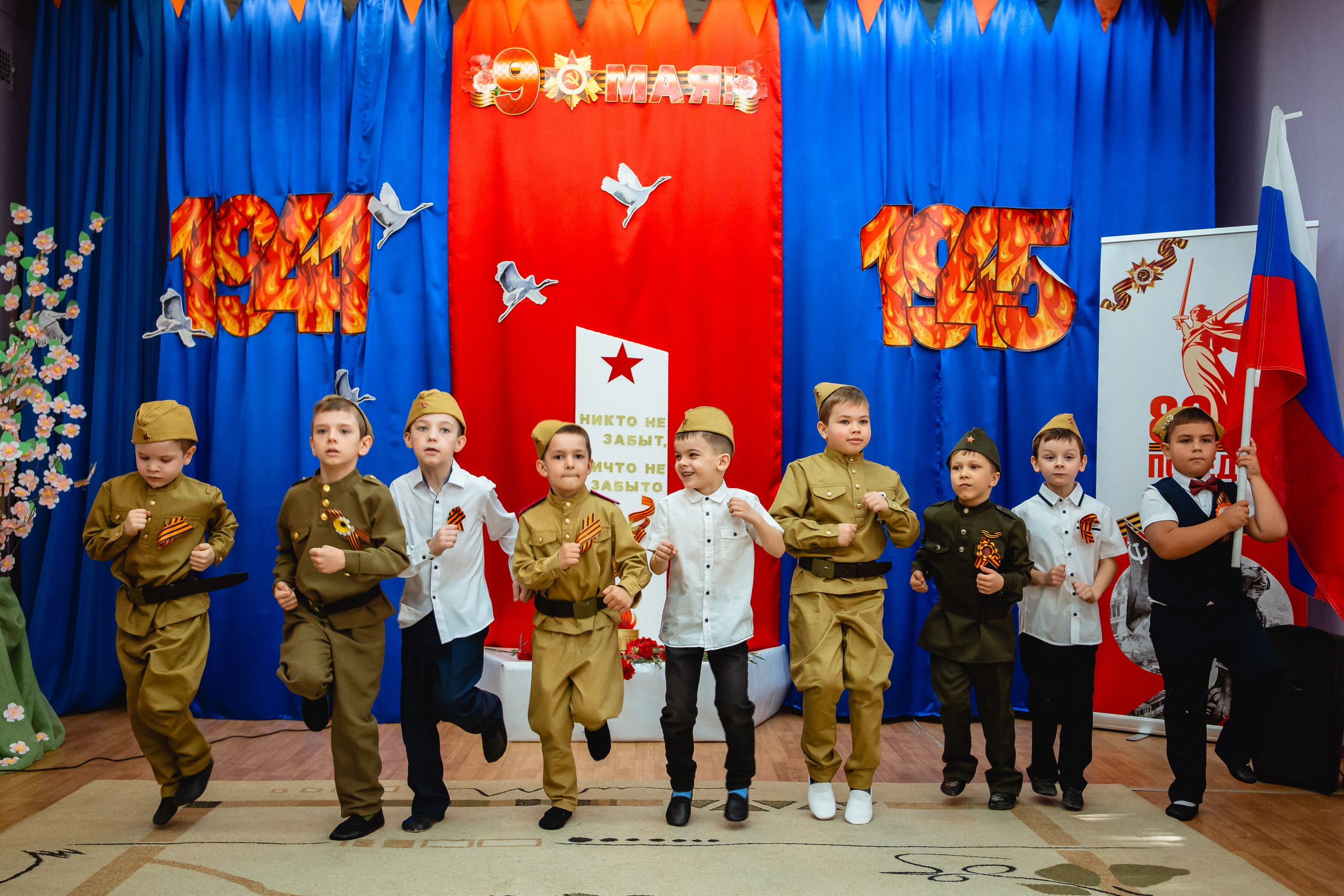 РЕПОРТАЖНАЯ детская. Фотограф крещений, семейный фотограф Приходько Ксения