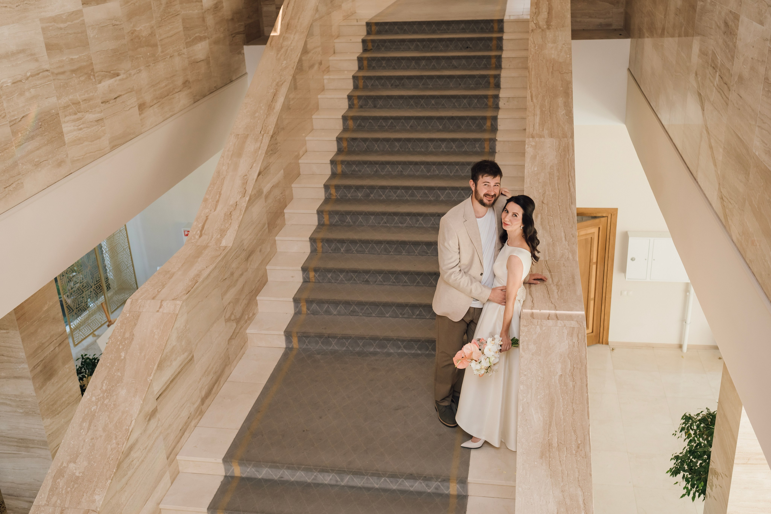 Таня и Миша. Свадьба в лофте. Свадебный и семейный фотограф в Москве Евгения Лисина