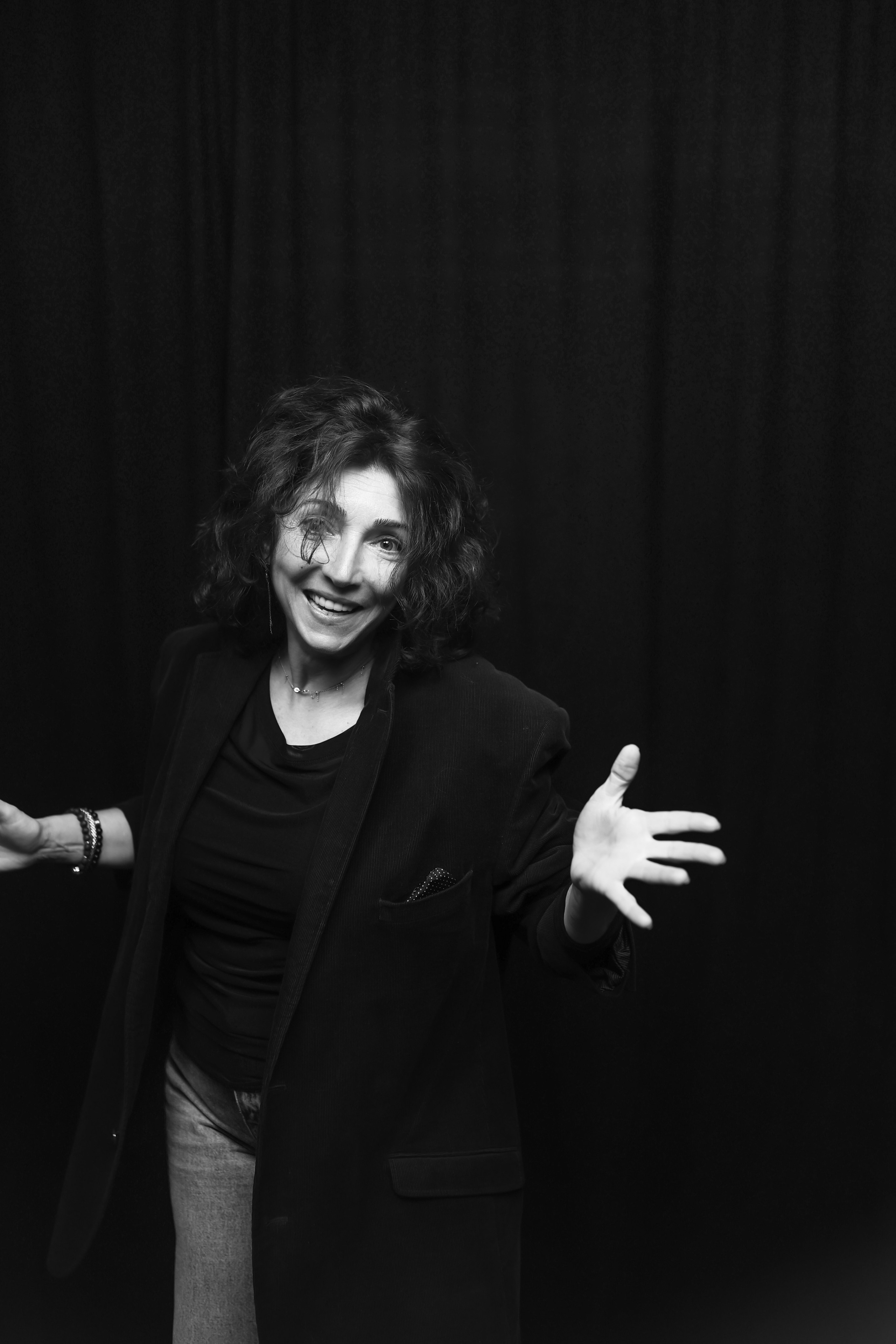 ЧБ. Фотостудия Автопортрета «Своими Глазами»