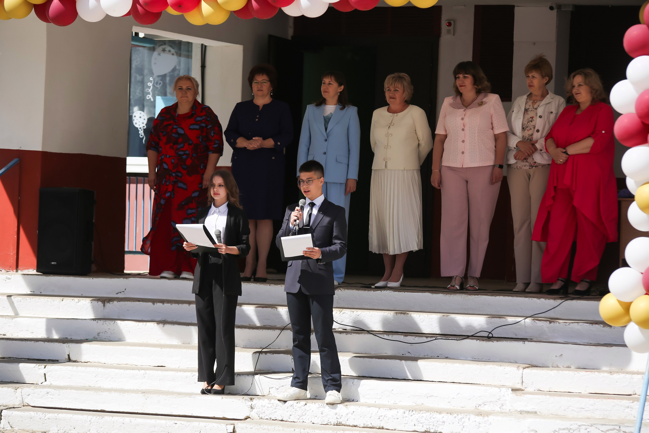 ЛИНЕЙКА «ПОСЛЕДНИЙ ЗВОНОК» 9 ШКОЛА 2024 г МЦЕНСК. ТВОЙ АЛЬБОМ / ТВОИ ПРАВИЛА