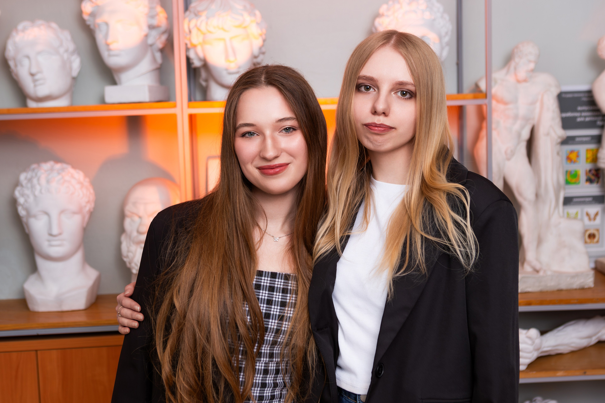 ФОТОСЕССИЯ В АУДИТОРИИ ДЛЯ БУДУЩИХ УЧИТЕЛЕЙ — выпускников Чернского профессионально-педагогического колледжа. ТВОЙ АЛЬБОМ / ТВОИ ПРАВИЛА