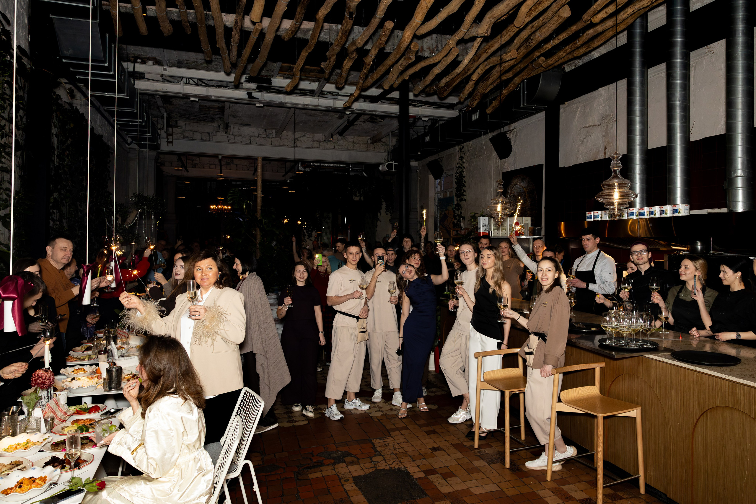 Новогодняя Ночь в арт-пространстве Gastrodvor. Дженбаз Павел — фотограф в Ялте