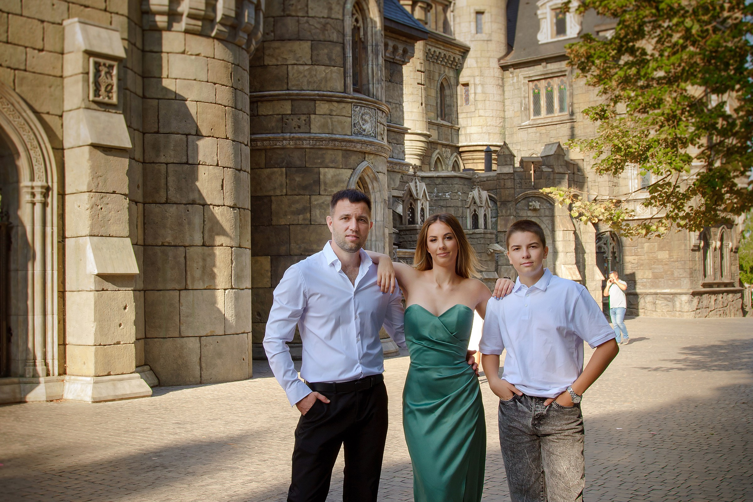 Семейная фотосессия у Замка Гарибальди. Фотограф Оксана Сафонова г. Тольятти