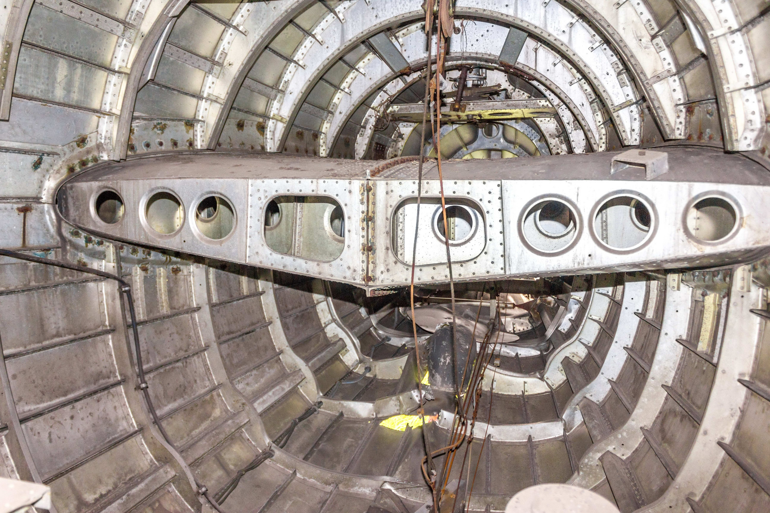 Ил-12 (Монино). Фотоальбом показывающий увлекательный мир авиации и мир медведей Андрея Иванова