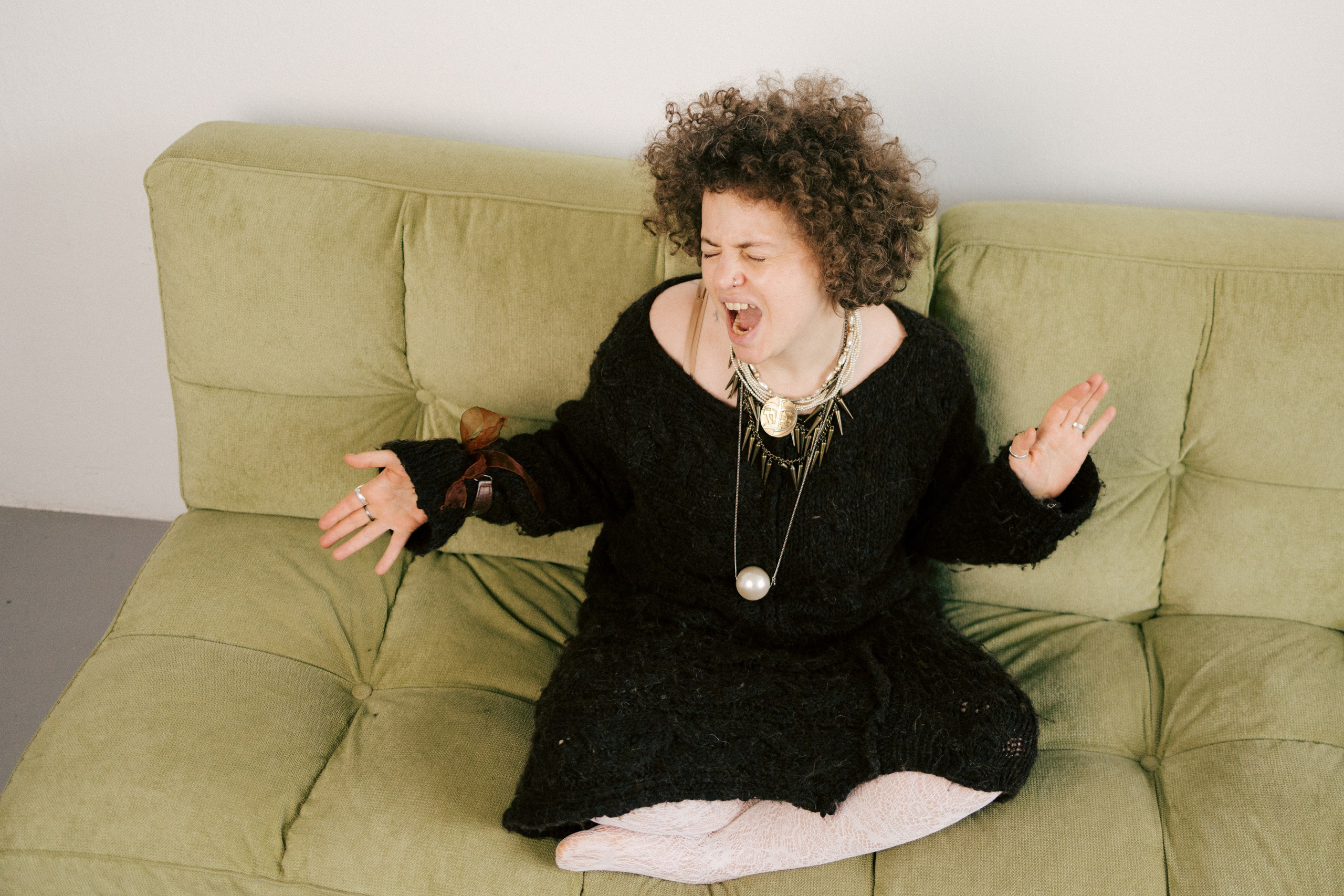 Белла. Студия