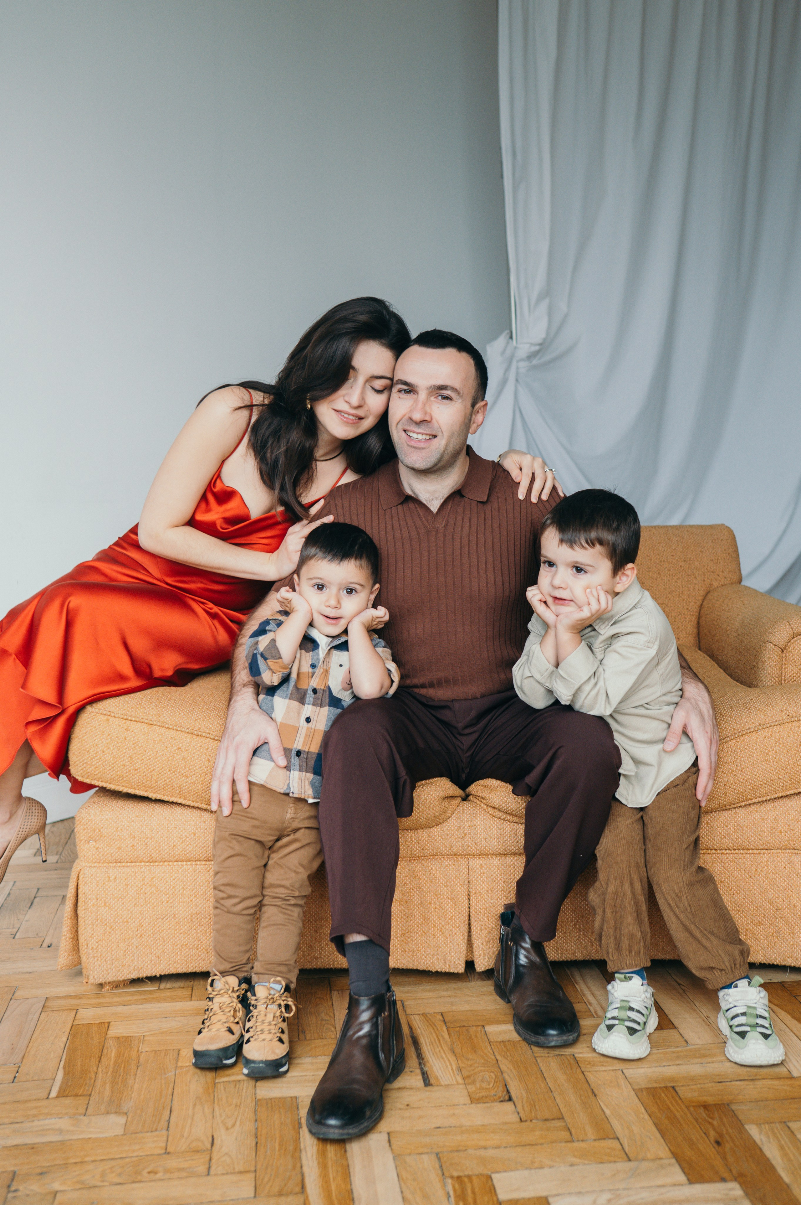 Семейная студийная съемка. Фотограф Москва