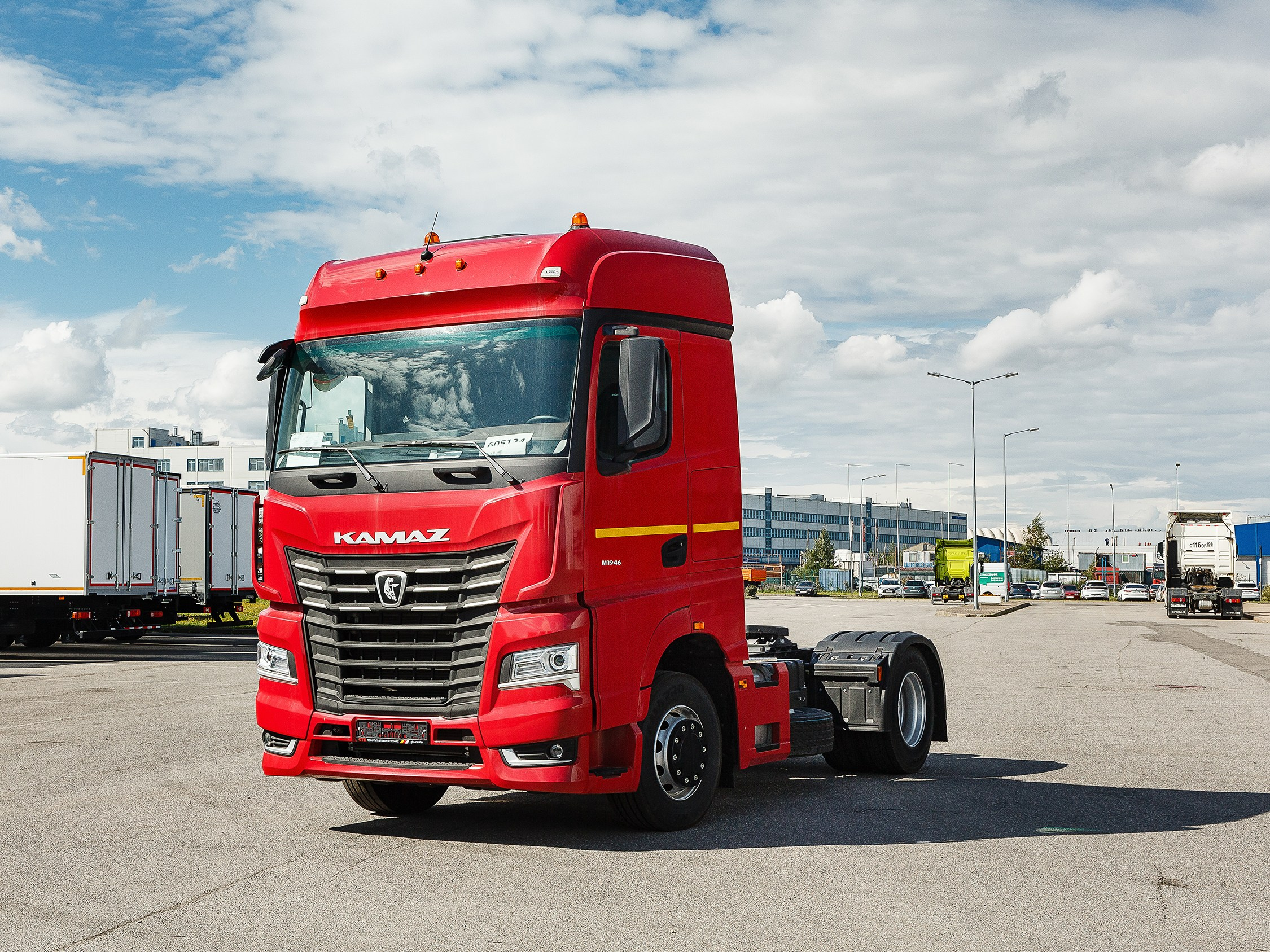 Автомобильный фотограф в СПб. Репортажная фотосъёмка в Санкт-Петербурге. Фотограф на мероприятие: выставки, презентации, автогонки. Фото для сайта, отчётов и публикации в сми. Профессиональный фотограф Сергей Пушкин. Промышленная фотосъёмка. Автопром. Фотосъёмка авто и спецтехники. Профессиональные фото большегрузов.