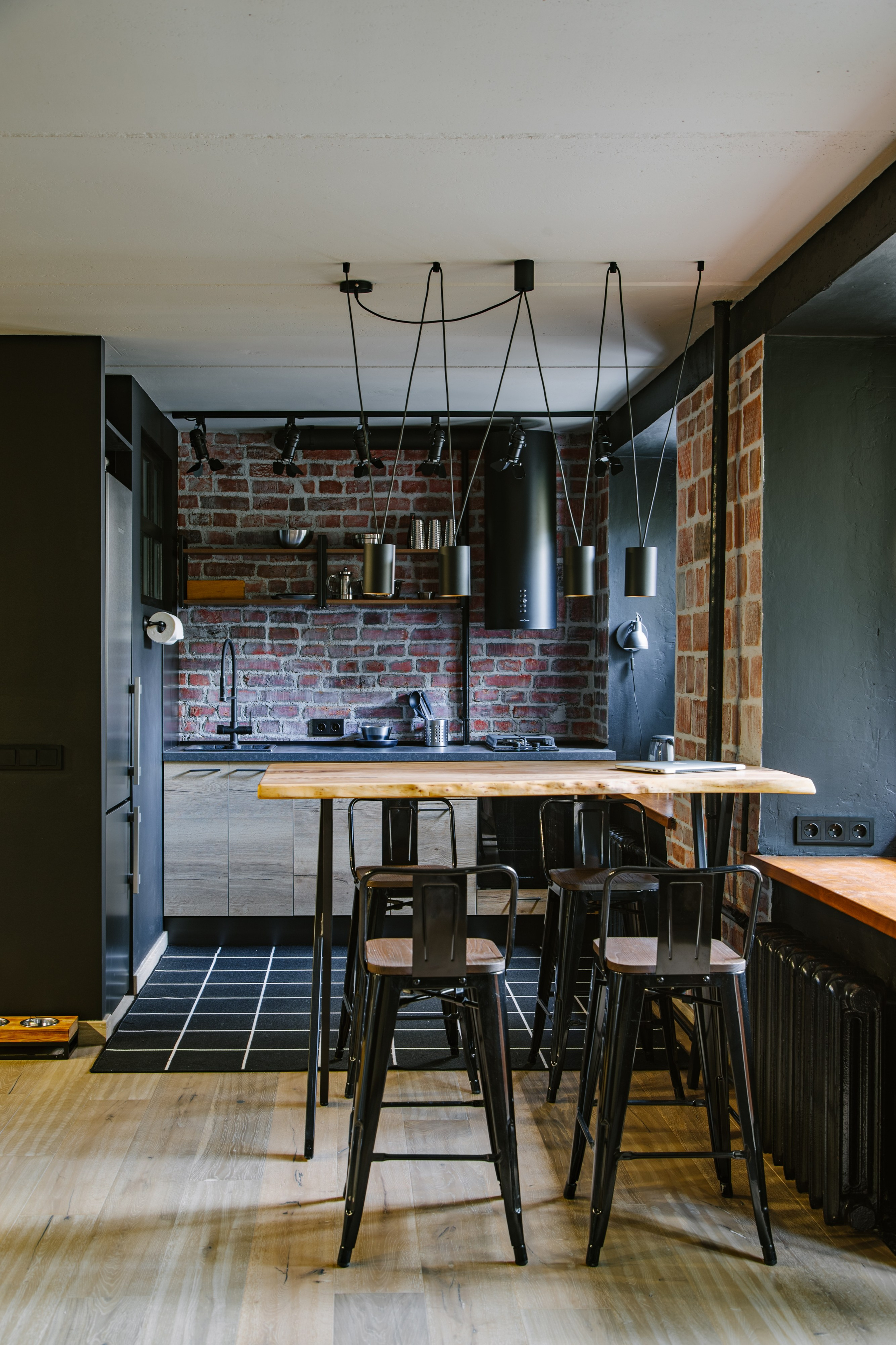 Кошкин дом. Фотограф Оля Батист