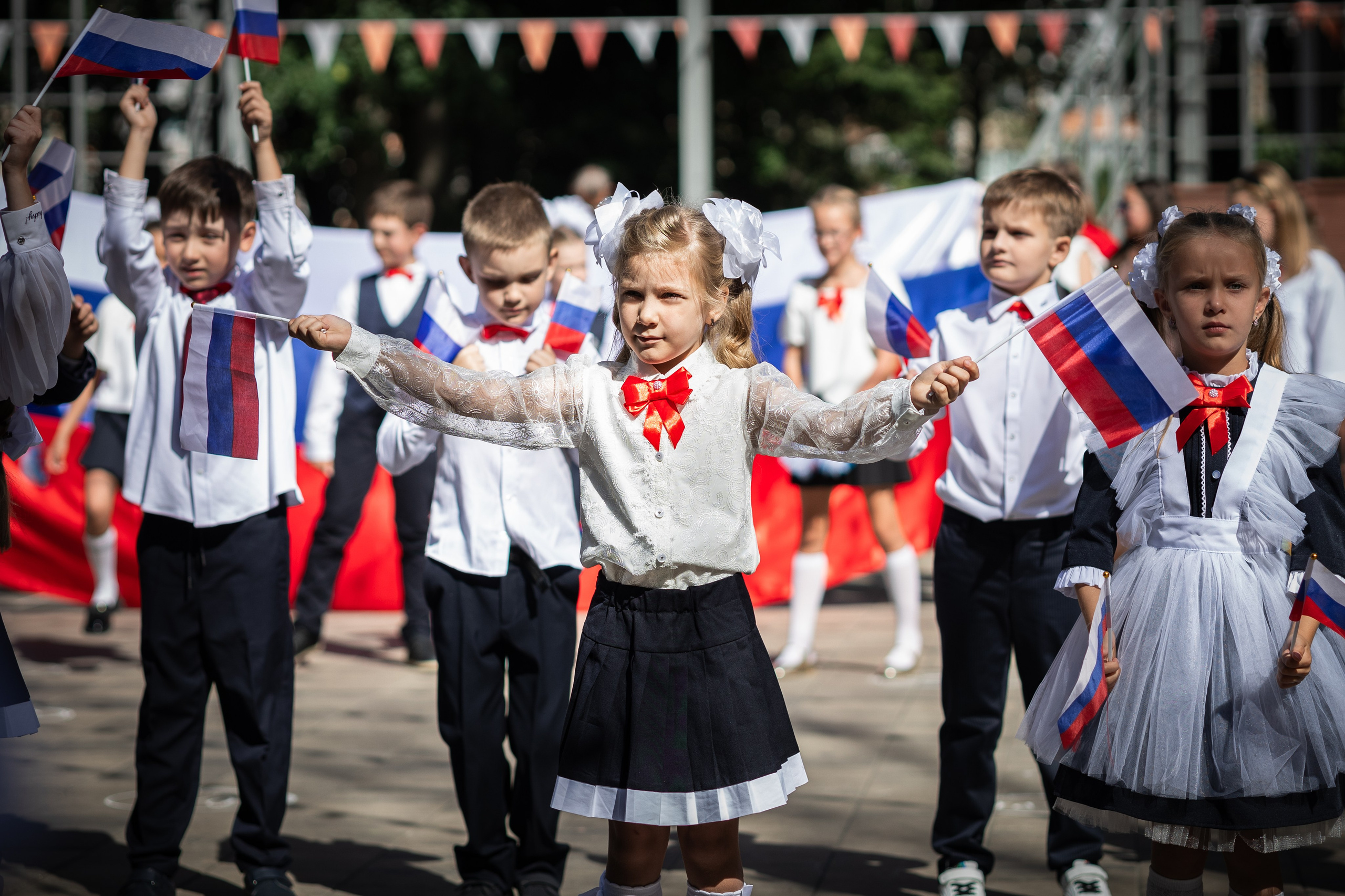 Выступление детей на 1 сентября в Липецке