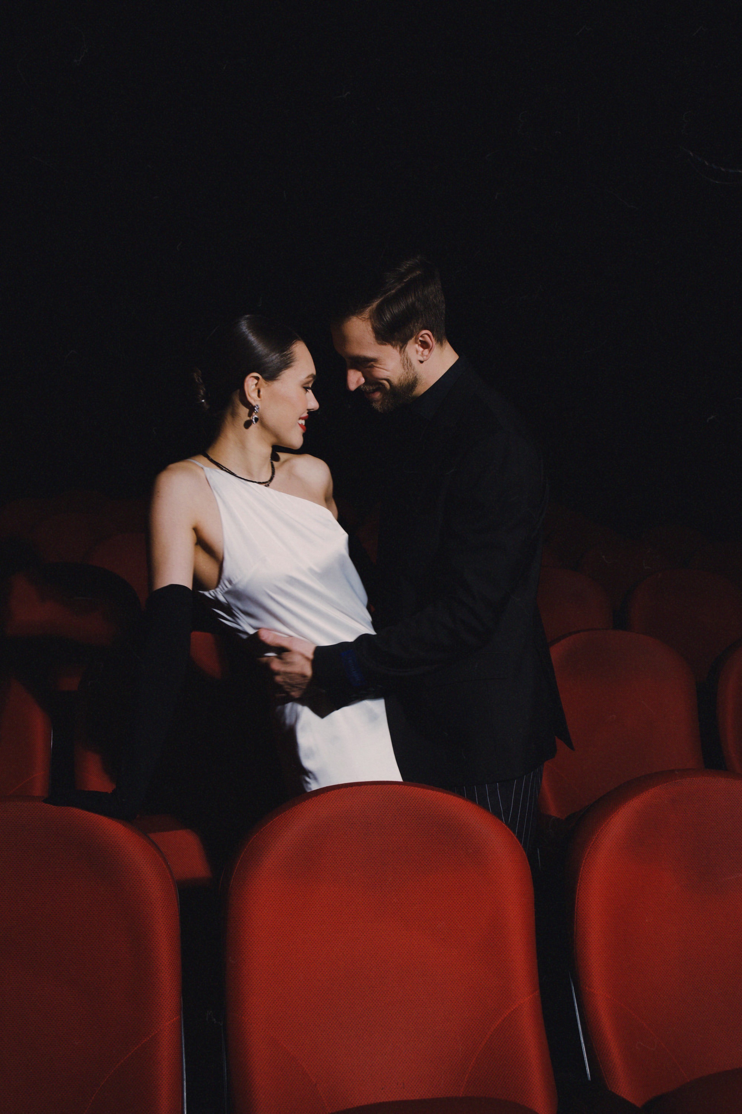 Когда в зале погас свет. Свадебный фотограф в Москве и Санкт- Петербурге Алина Сараева