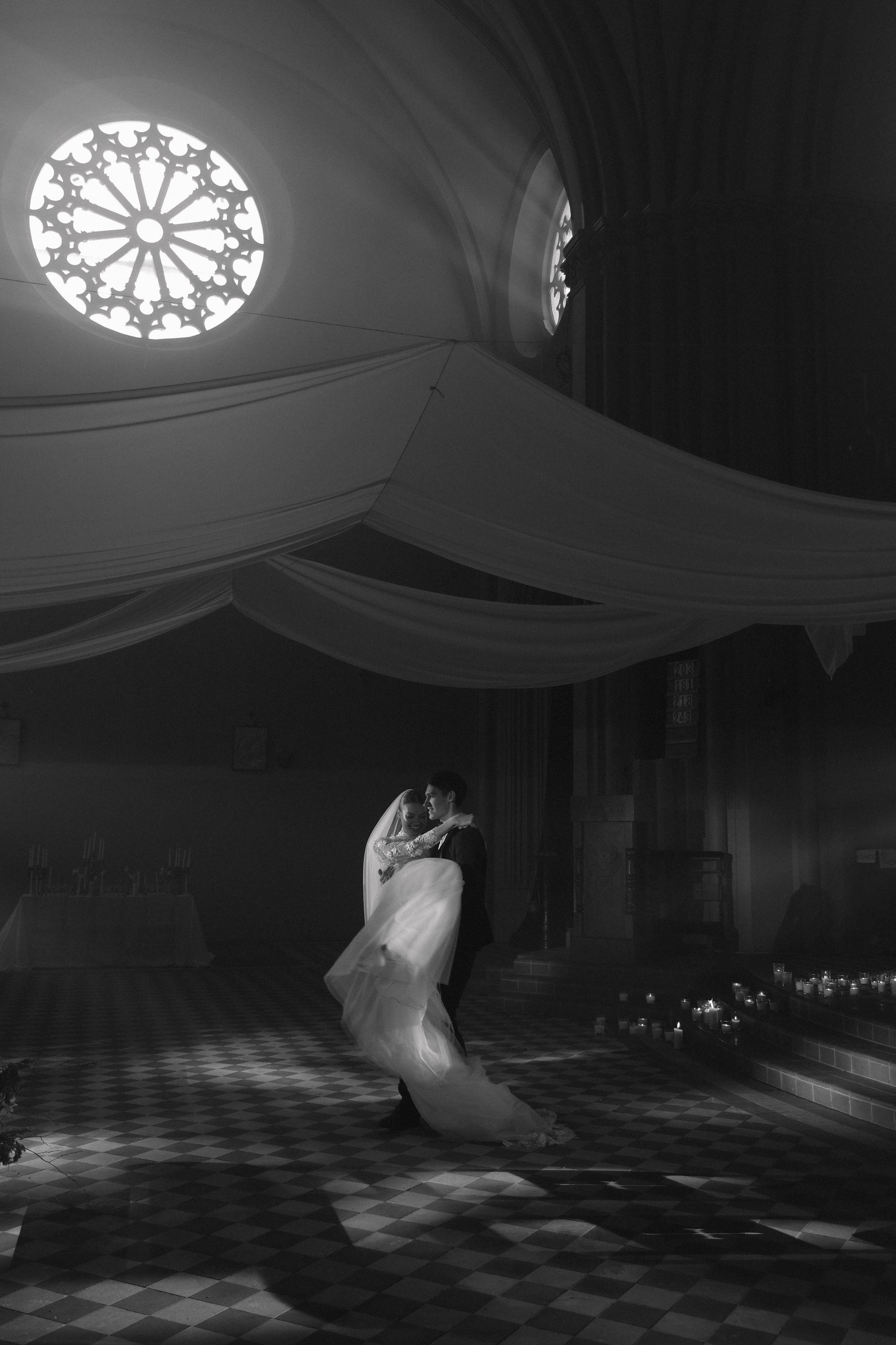 Таинственно и сокровенно. Свадебный фотограф в Москве и Санкт- Петербурге Алина Сараева