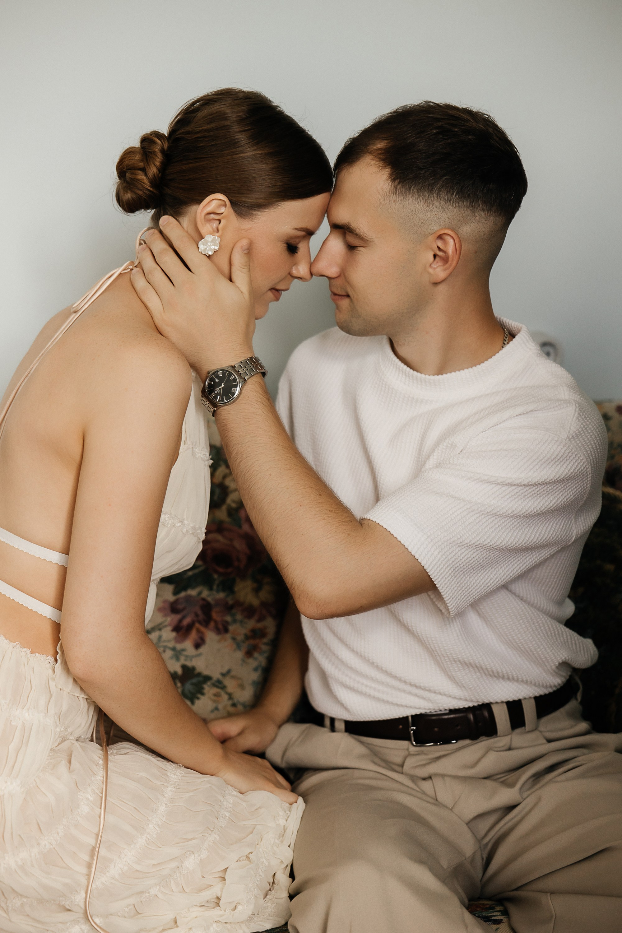 Свадьба в ретро-квартире. Свадебный и семейный фотограф Виолетта Сидельникова. Краснодар, Россия, Беларусь, Европа