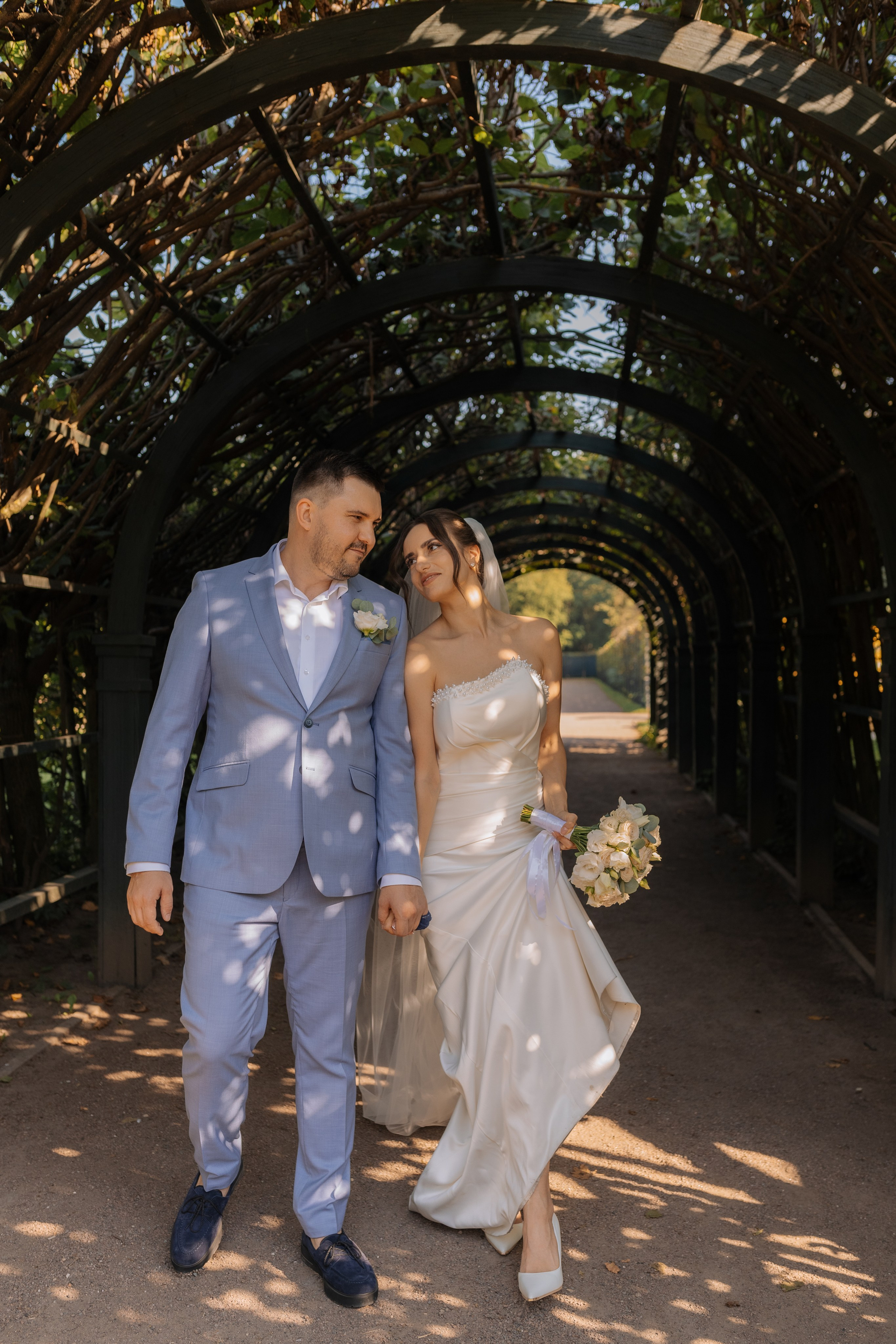 Свадебная фотосессия в Москве, парк Кусково. Свадебный фотограф в Москве Анна Полушина