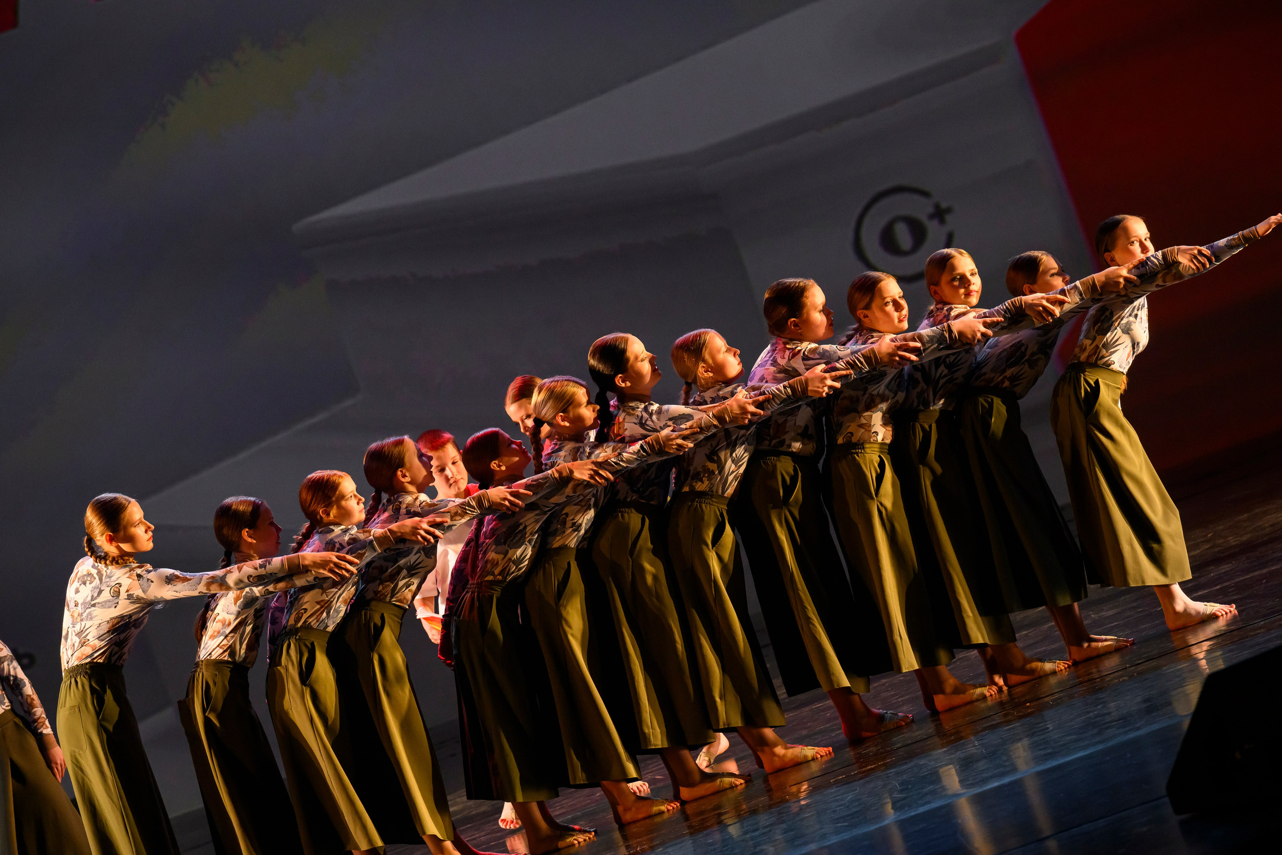 23 апреля, часть 1, БКЗ Октябрьский, г. Санкт-Петербург. Золотое яблочко