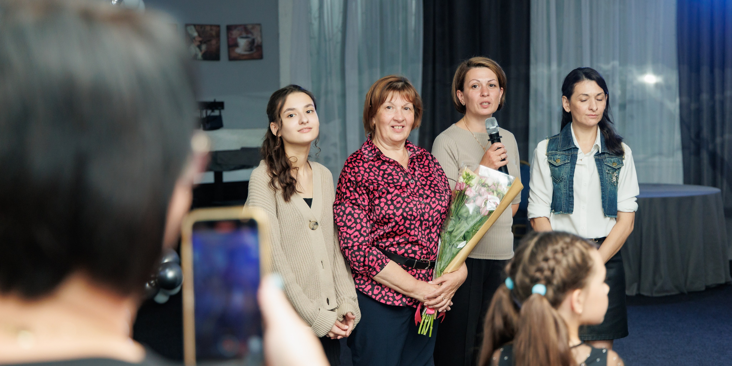 Татьяне снова 18-ть. Свадебный и семейный фотограф в г. Волхов Алексей Кочерыжкин