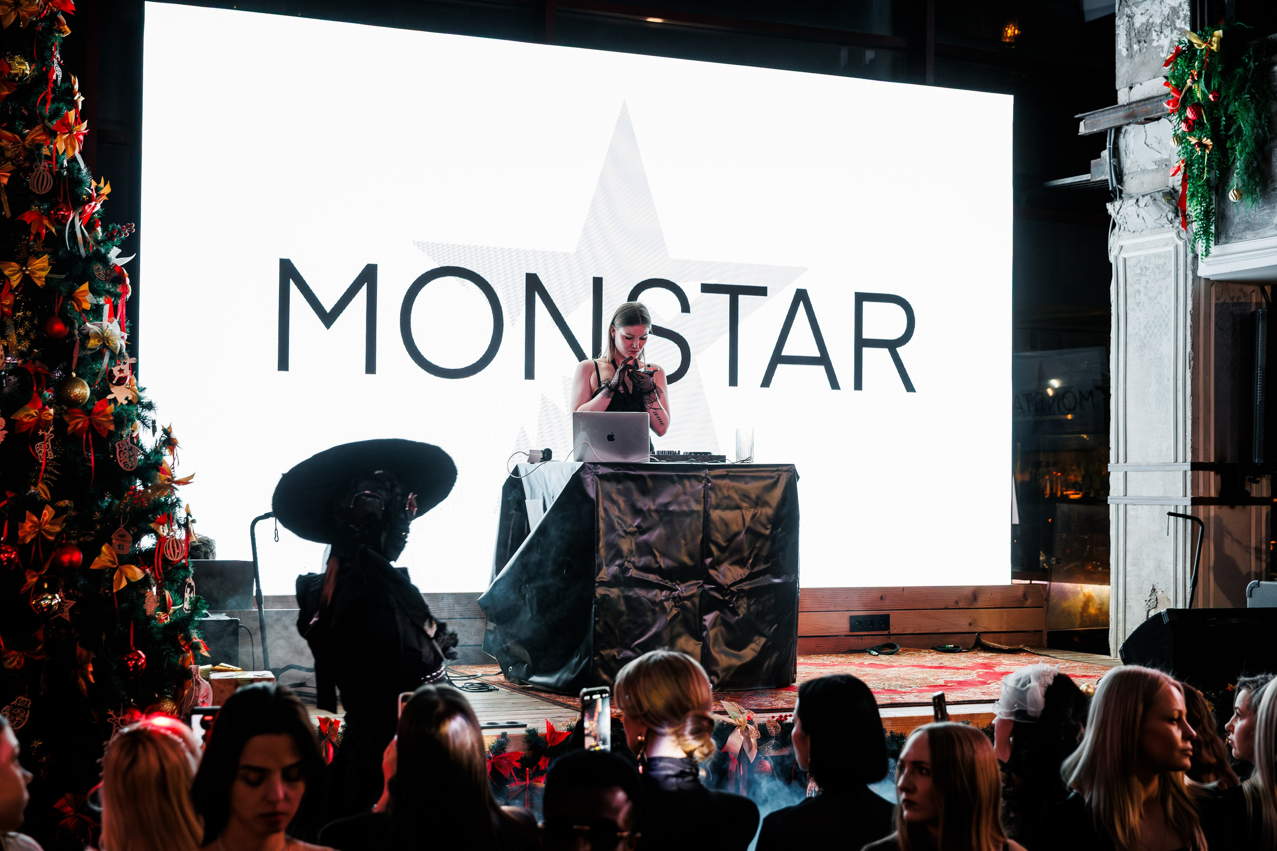 FAME. ILIAS BLACK — Фотограф свадеб и мероприятий в Минске и Беларуси