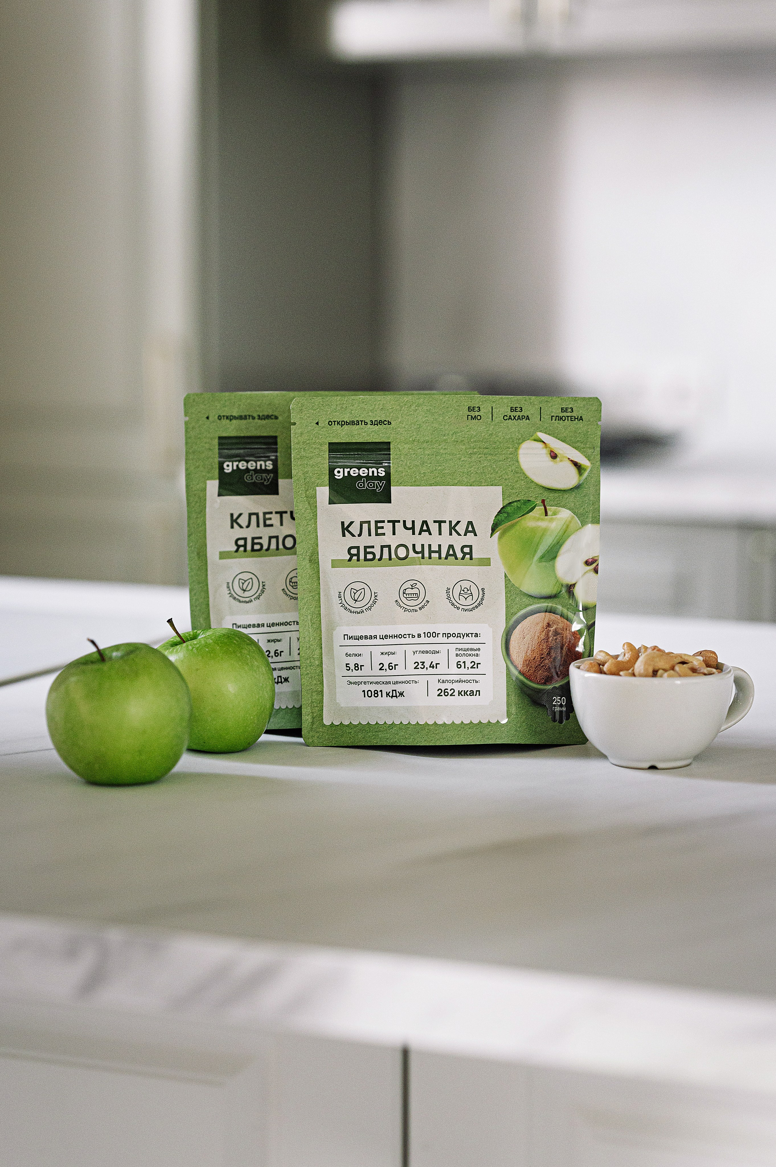 Съемка товаров для маркетплейсов (Wildberries, Ozon, Яндекс.Маркет). Фотограф товаров для соцсетей - инстаграм, вконтакте. Контент-фотограф в Москве Хныкина Лена